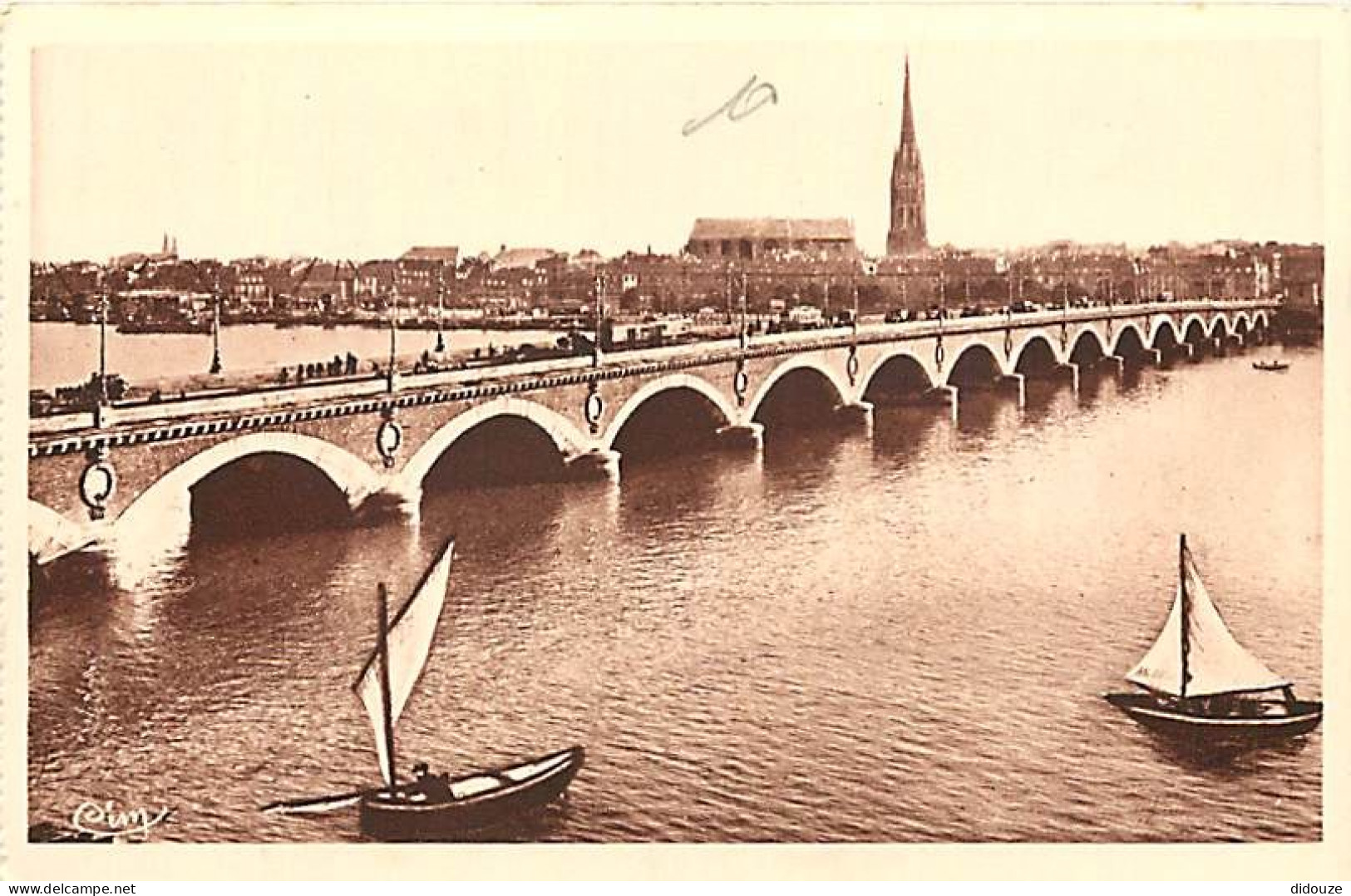 33 - Bordeaux - Le Pont De Pierre - Animée - Carte Neuve - CPA - Voir Scans Recto-Verso - Bordeaux