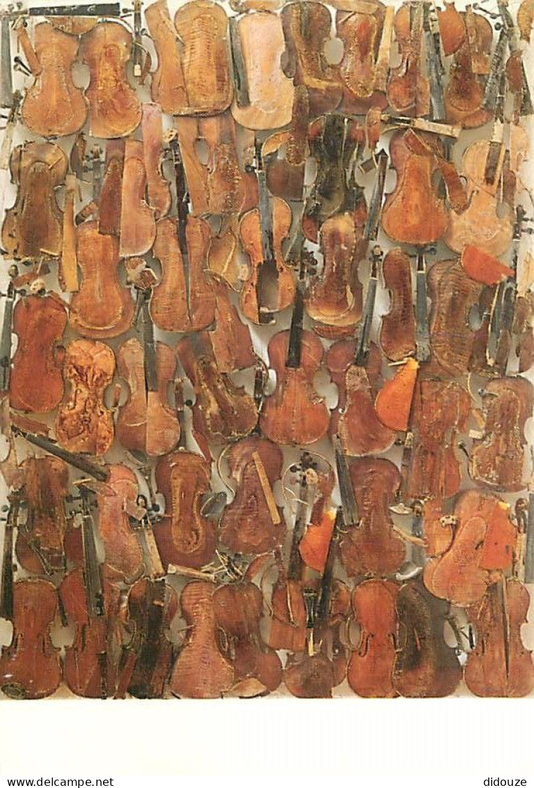 Art - Peinture - Arman - L'attila Des Violons - CPM - Carte Neuve - Voir Scans Recto-Verso - Pittura & Quadri