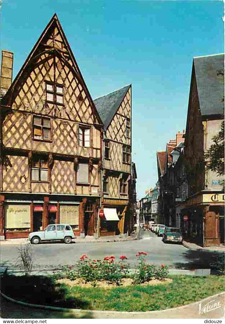 Automobiles - Bourges - Maisons Place Gordaine - CPM - Voir Scans Recto-Verso - Toerisme