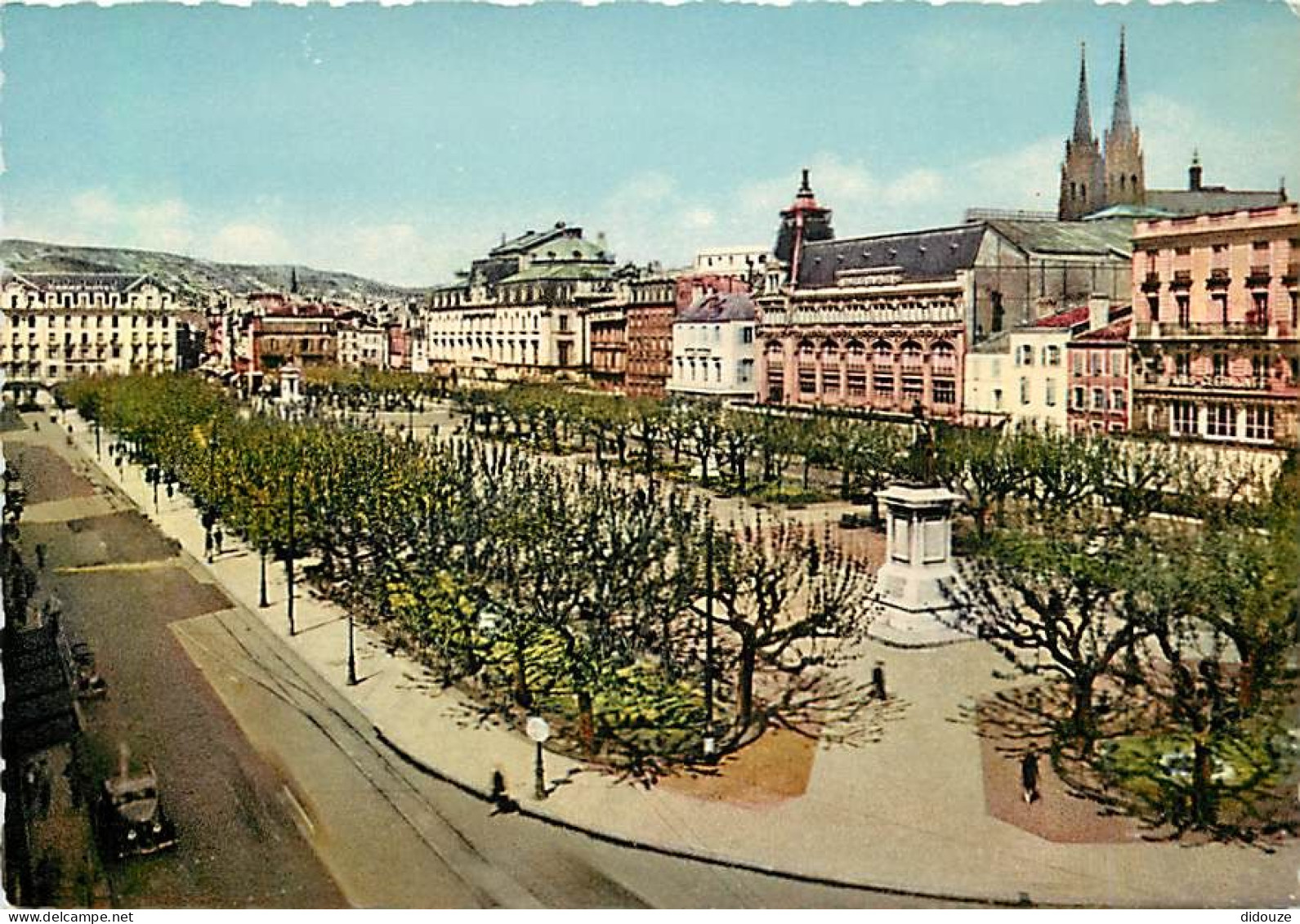 63 - Clermont Ferrand - Place De Jaude - En Premier Plan Monument Du Général Desaix - Carte Dentelée - CPM - Carte Neuve - Clermont Ferrand