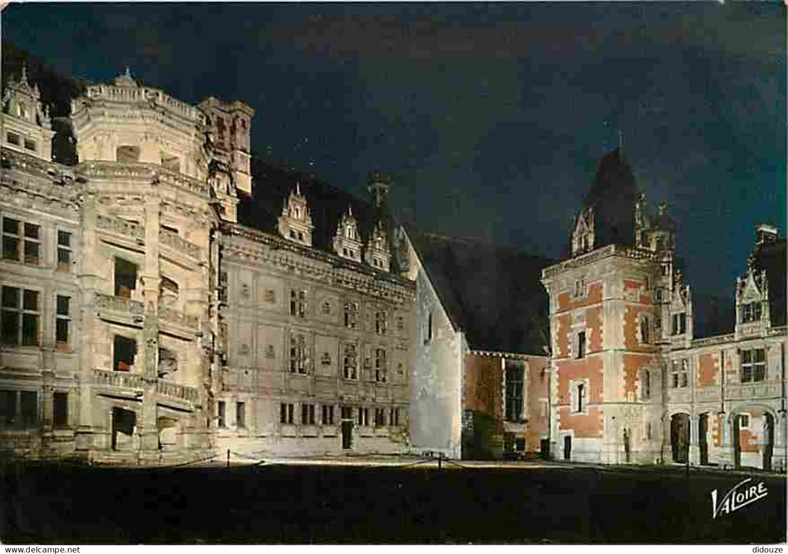 41 - Blois - Le Château - La Cour D'honneur Du Château Illuminé - L'aile Et L'escalier François 1er - La Salle Des Etats - Blois