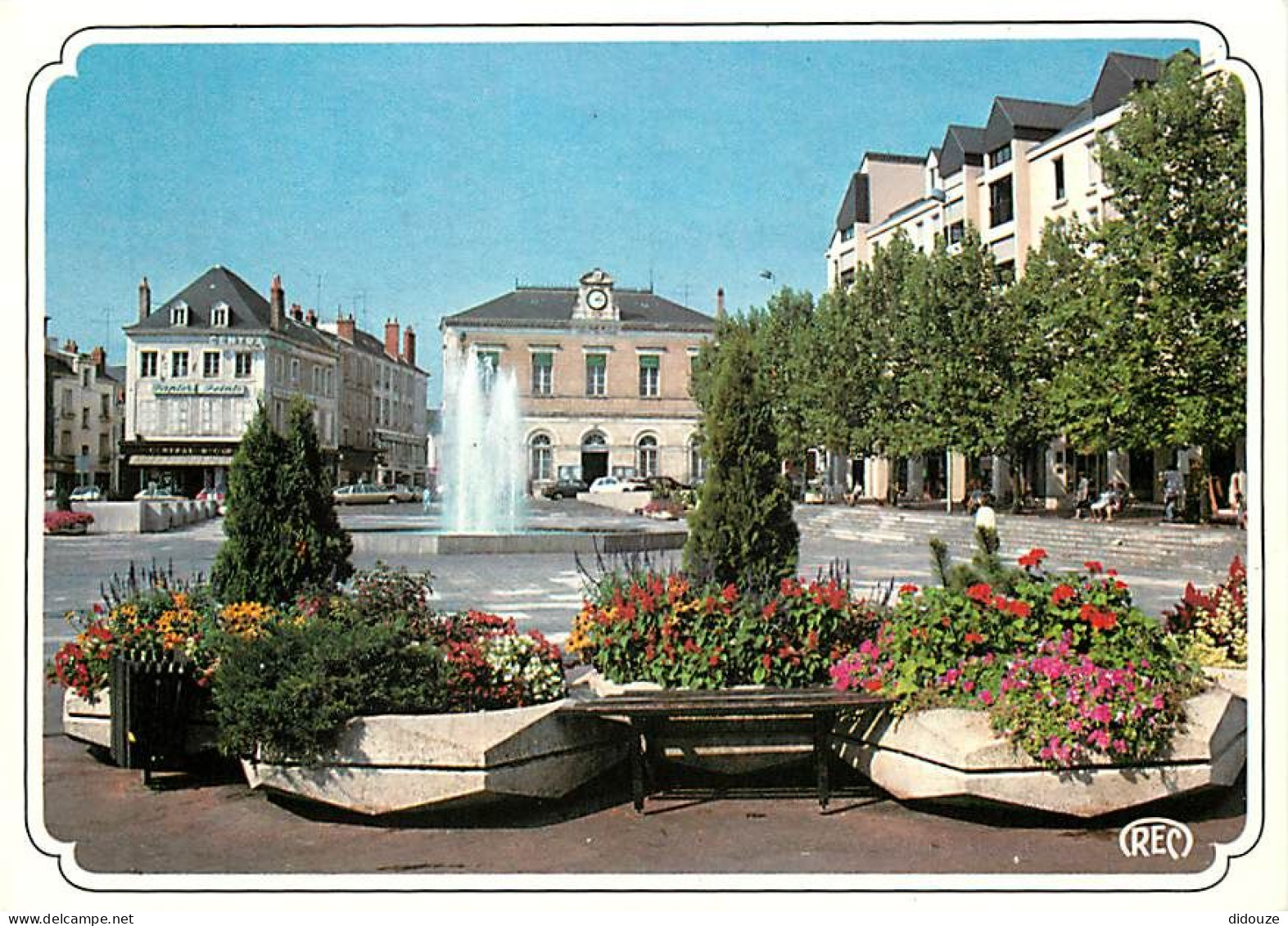 36 - Chateauroux - Place De La République - Fleurs - Flamme Postale De Chateauroux - CPM - Voir Scans Recto-Verso - Chateauroux