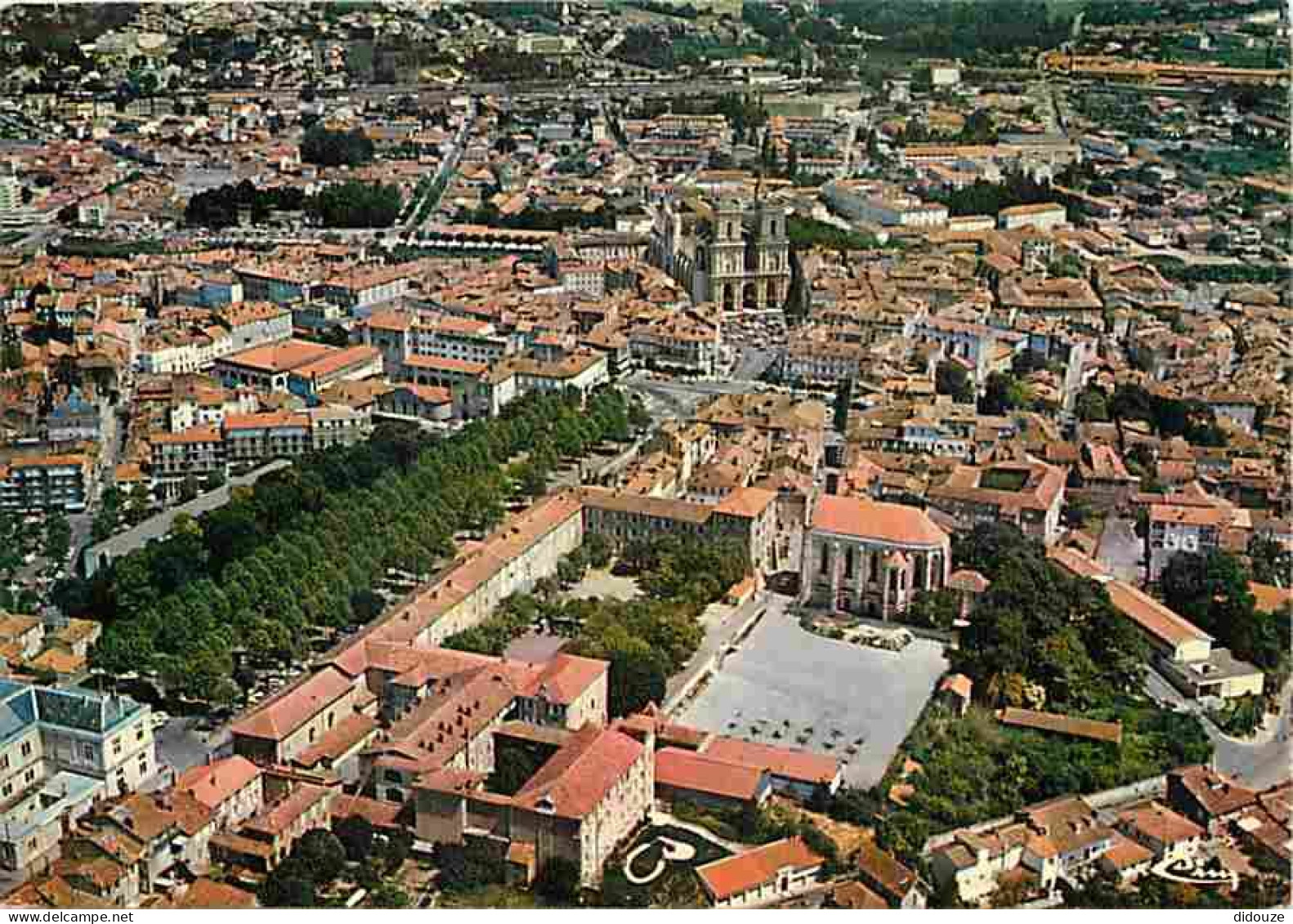 32 - Auch - Vue Générale Aérienne - CPM - Voir Scans Recto-Verso - Auch