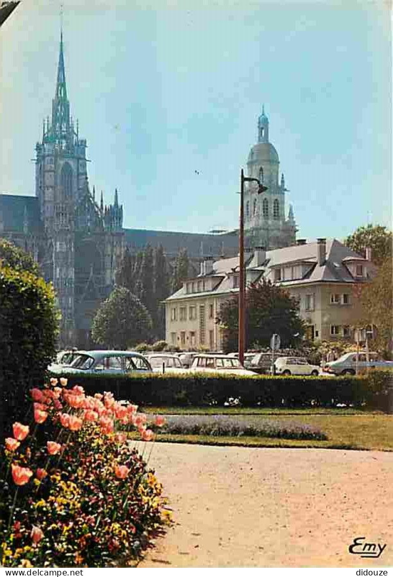 27 - Evreux - La Cathédrale Notre-Dame Vue Du Jardin De La Bibliothèque - Automobiles - Fleurs - Carte Neuve - CPM - Voi - Evreux