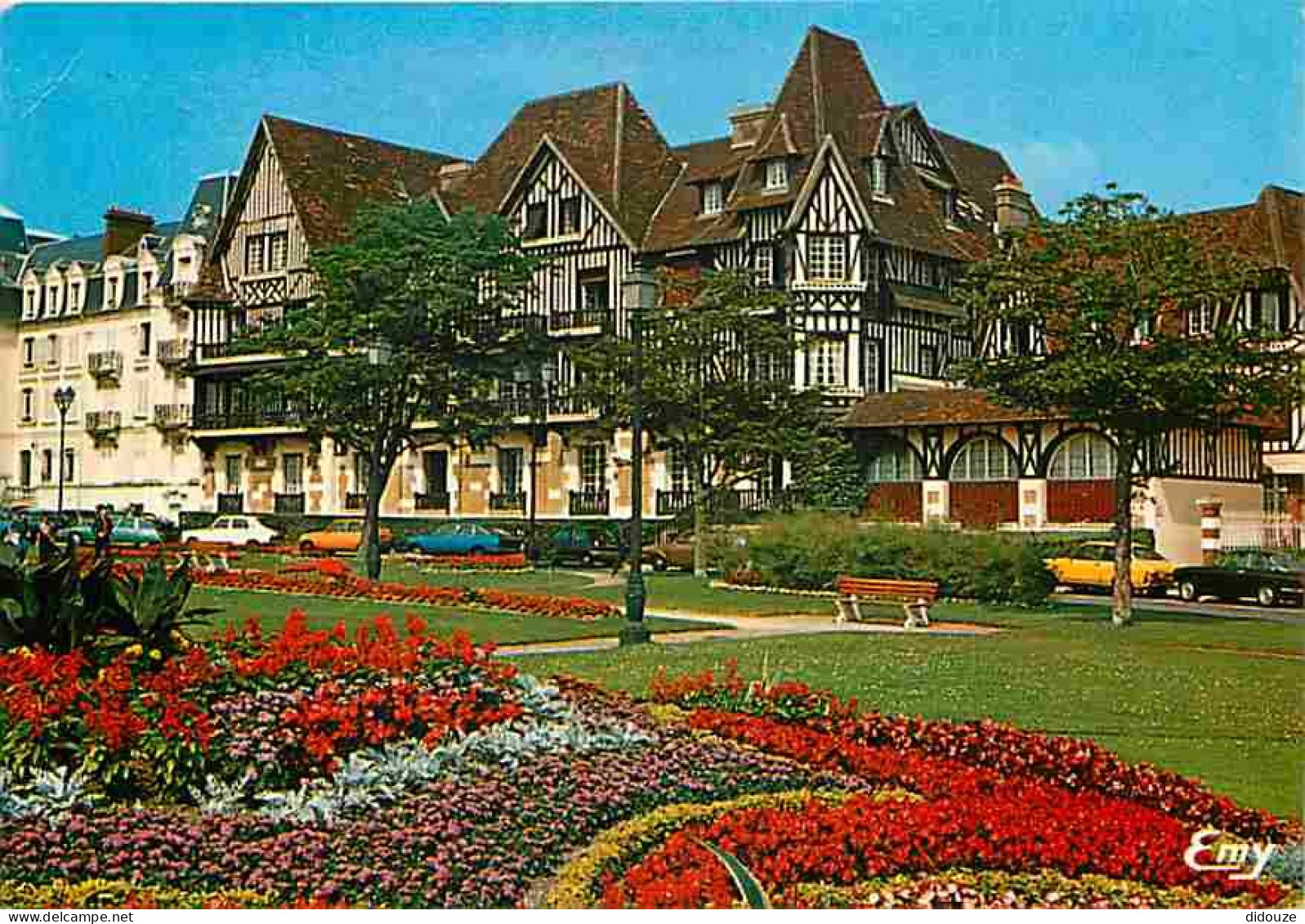 14 - Cabourg - Les Jardins Du Casino Et La Résidence Normandy Home - Automobiles - Fleurs - CPM - Voir Scans Recto-Verso - Cabourg