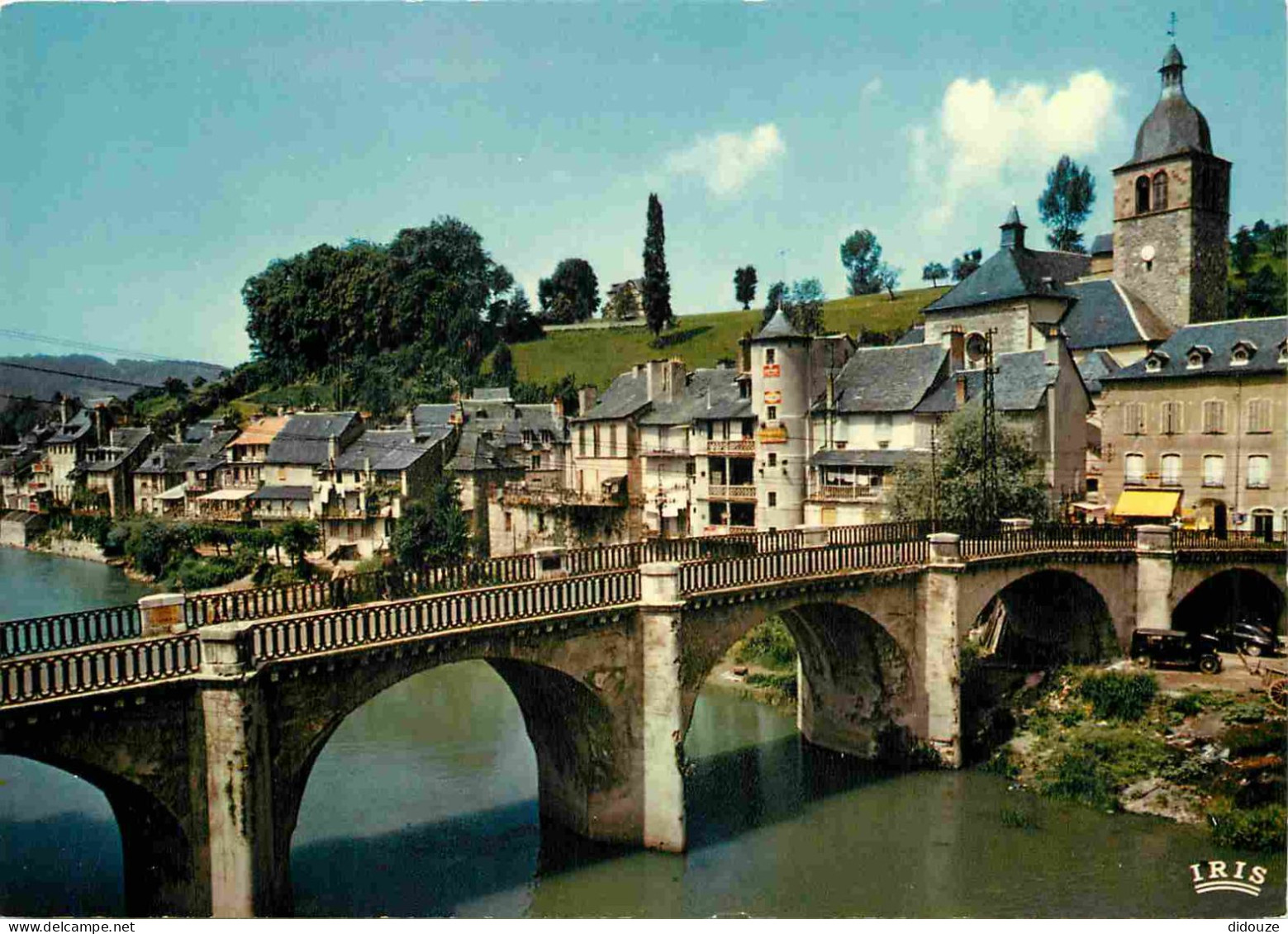 12 - Saint Geniez D'Olt - L'Eglise Le Pont Et Les Vieilles Maisons Au Bord Du Lot - CPM - Voir Scans Recto-Verso - Autres & Non Classés