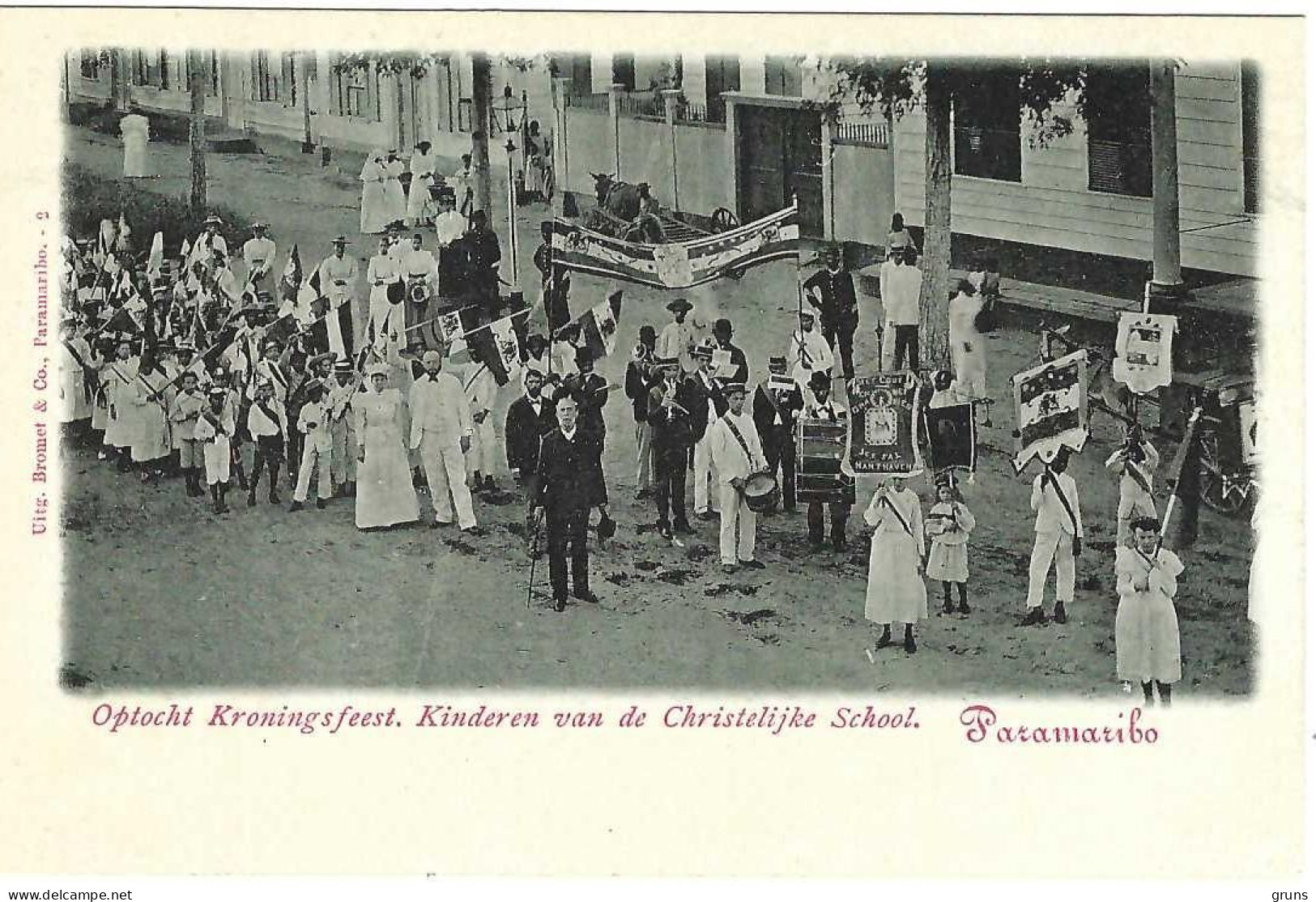 Paramaribo Optocht Kroningsfeest Kinderen Van De Christelijke School, Très Rare - Surinam