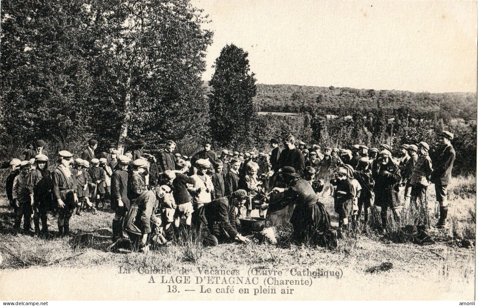 16. L'AGE D'ETAGNAC. Colonie De Vacances De LIMOGES (Œuvre Catholique). 13. Le Café En Plein Air. - Otros & Sin Clasificación