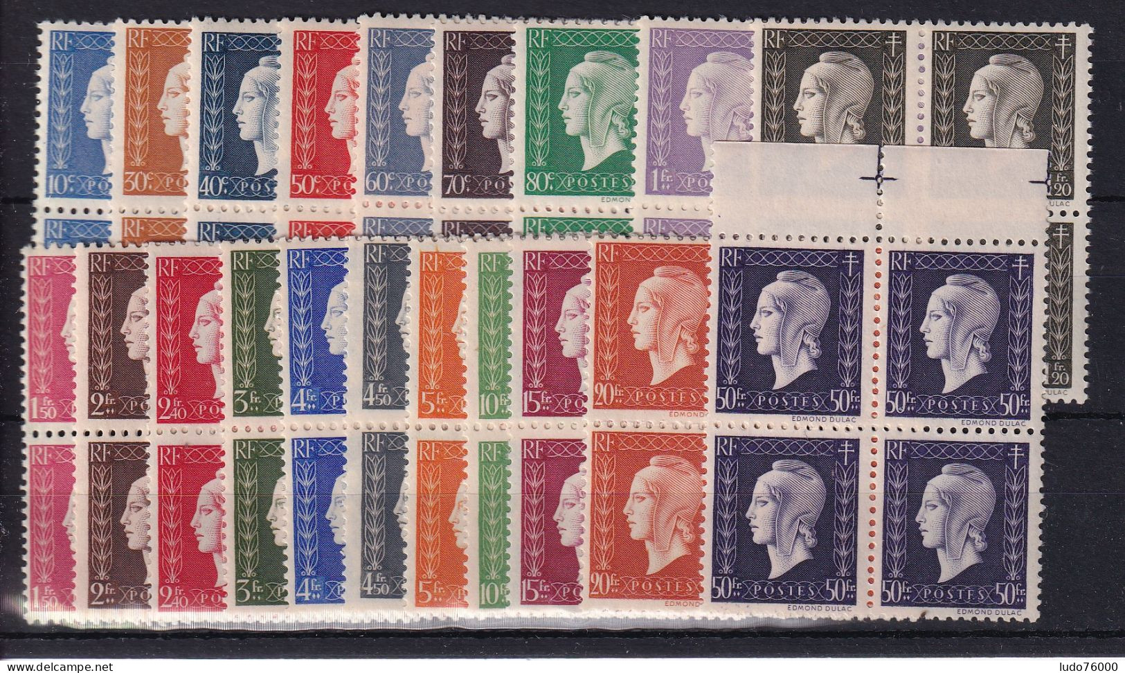 D 810 / LOT N° 682/701 BLOC DE 4 NEUF** COTE 54€ - Collections