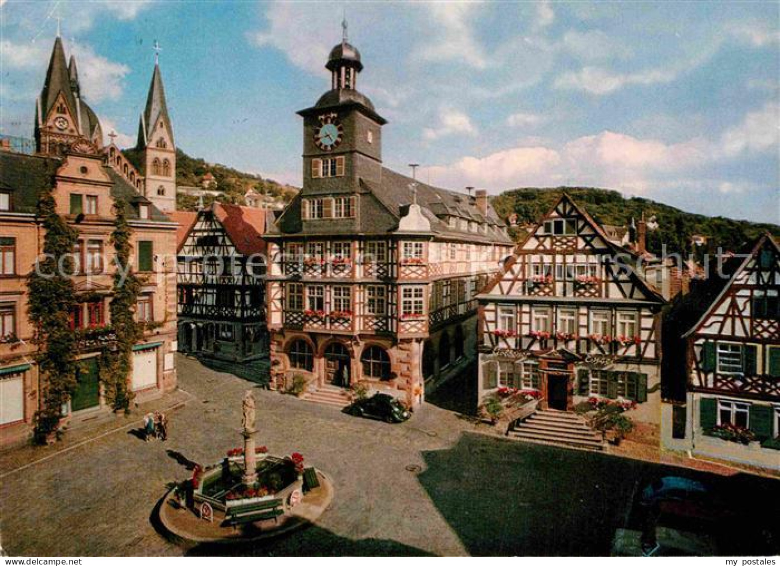 72848918 Heppenheim Bergstrasse Marktplatz Rathaus Brunnen Goldener Engel Gastst - Heppenheim