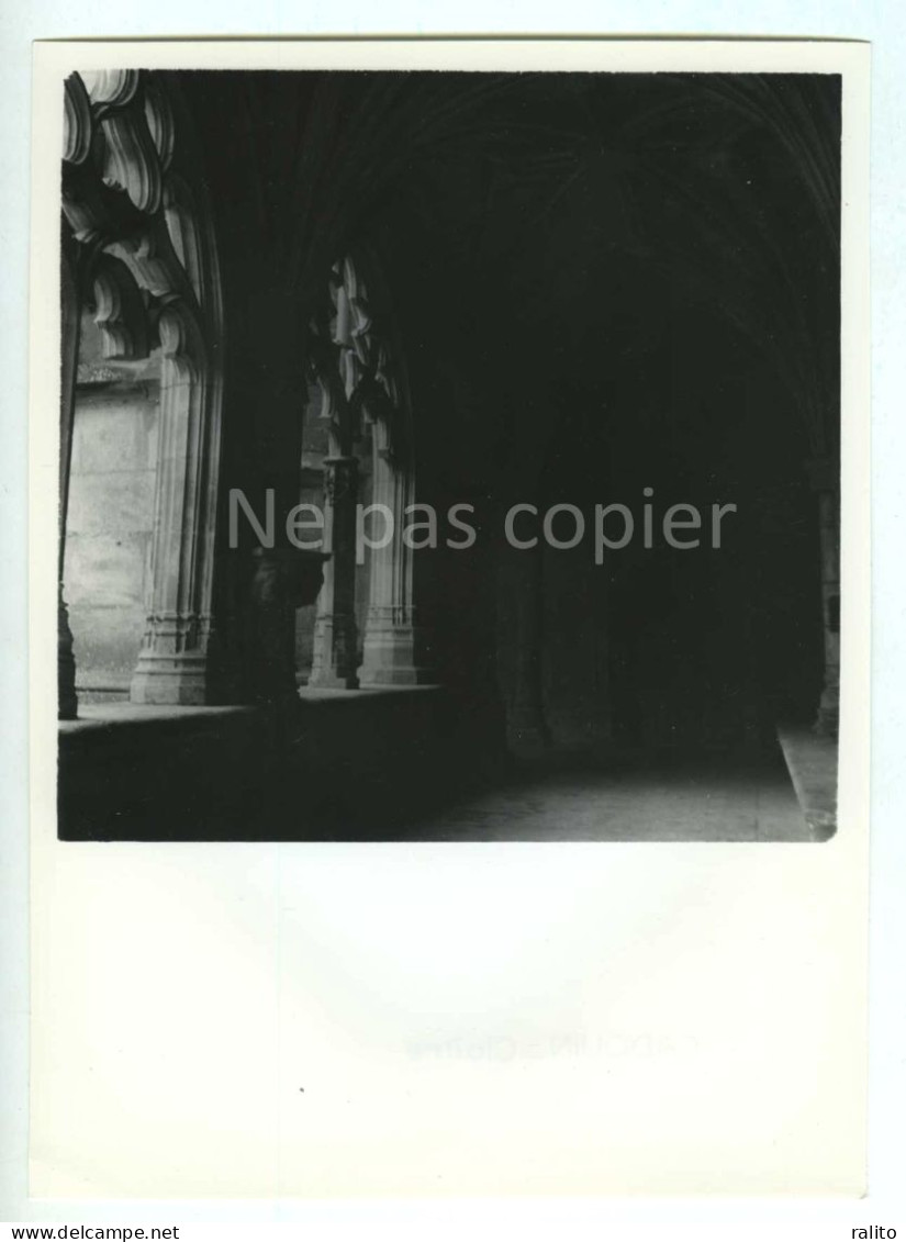 CADOUIN Vers 1960 Cloitre Photo 14 X 14 Cm DORDOGNE - Orte