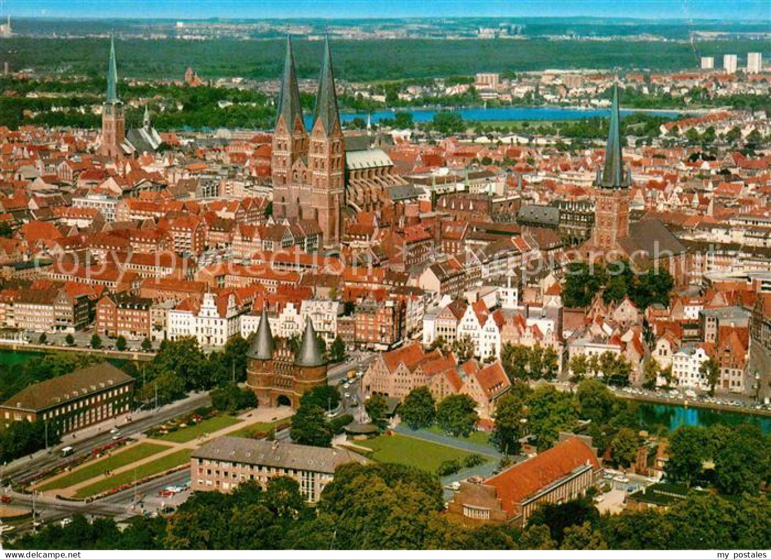 72848862 Luebeck Stadtzentrum Hansestadt Holstentor Kirchen Fliegeraufnahme Priw - Lübeck