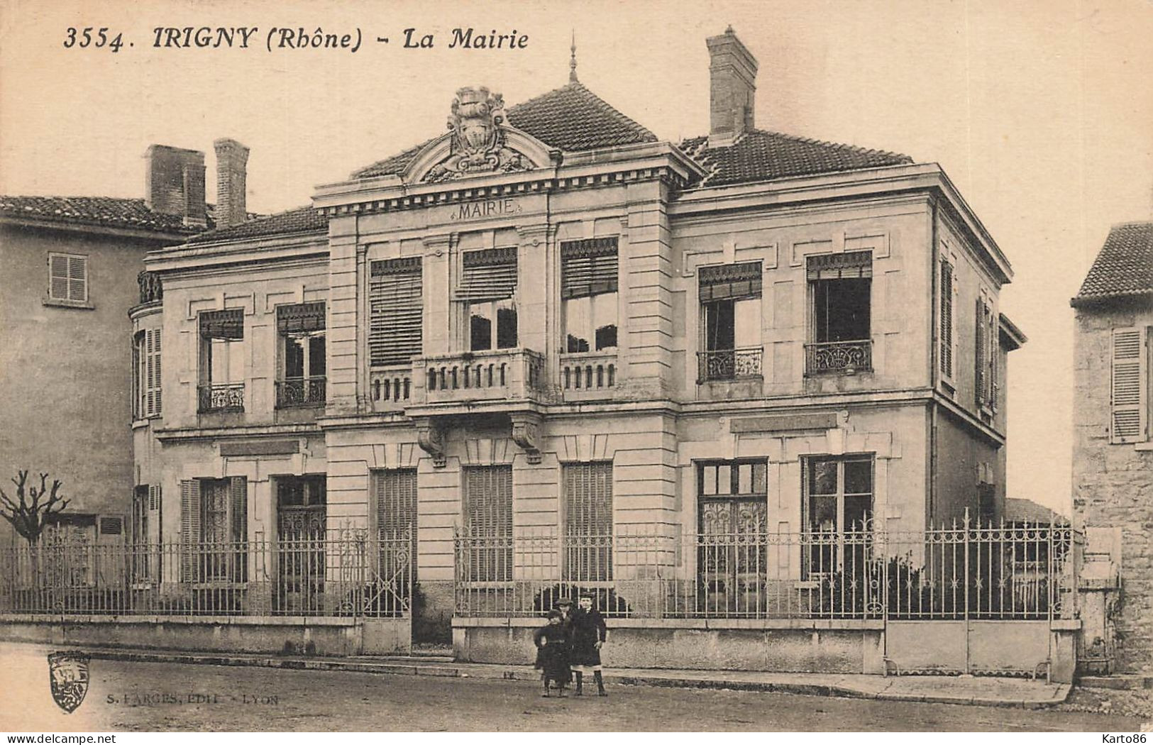 Irigny * Rue Et Façade De La Mairie - Sonstige & Ohne Zuordnung