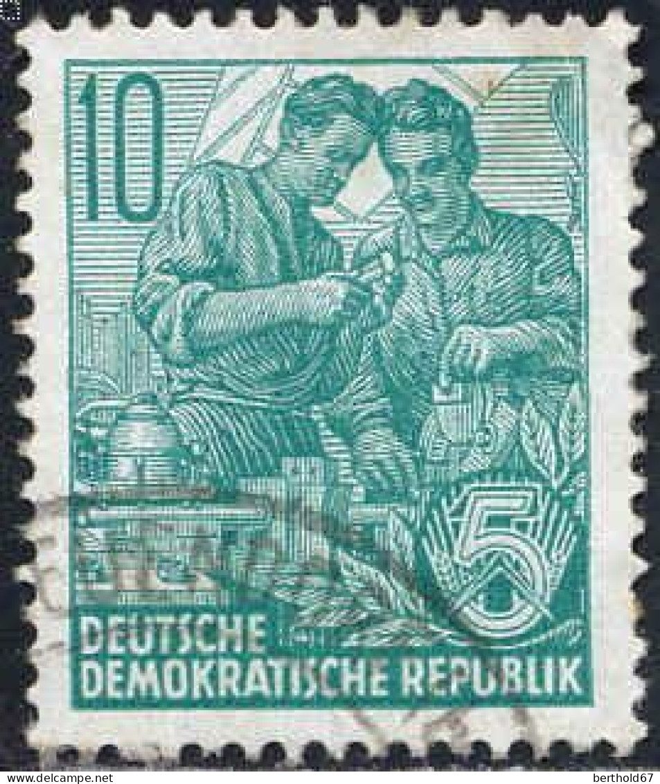 Rda Poste Obl Yv: 434 Mi:704 Ouvriers (cachet Rond) - Used Stamps