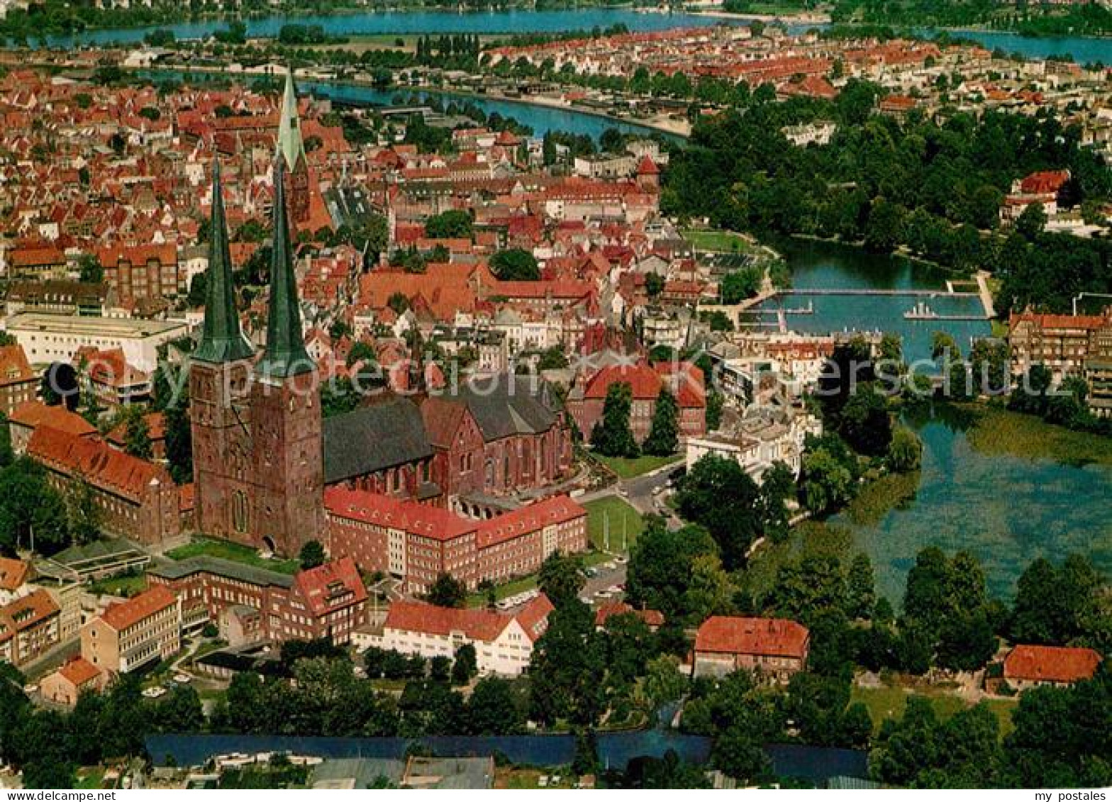 72848151 Luebeck Altstadt Kirche Hansestadt Fliegeraufnahme Luebeck - Lübeck