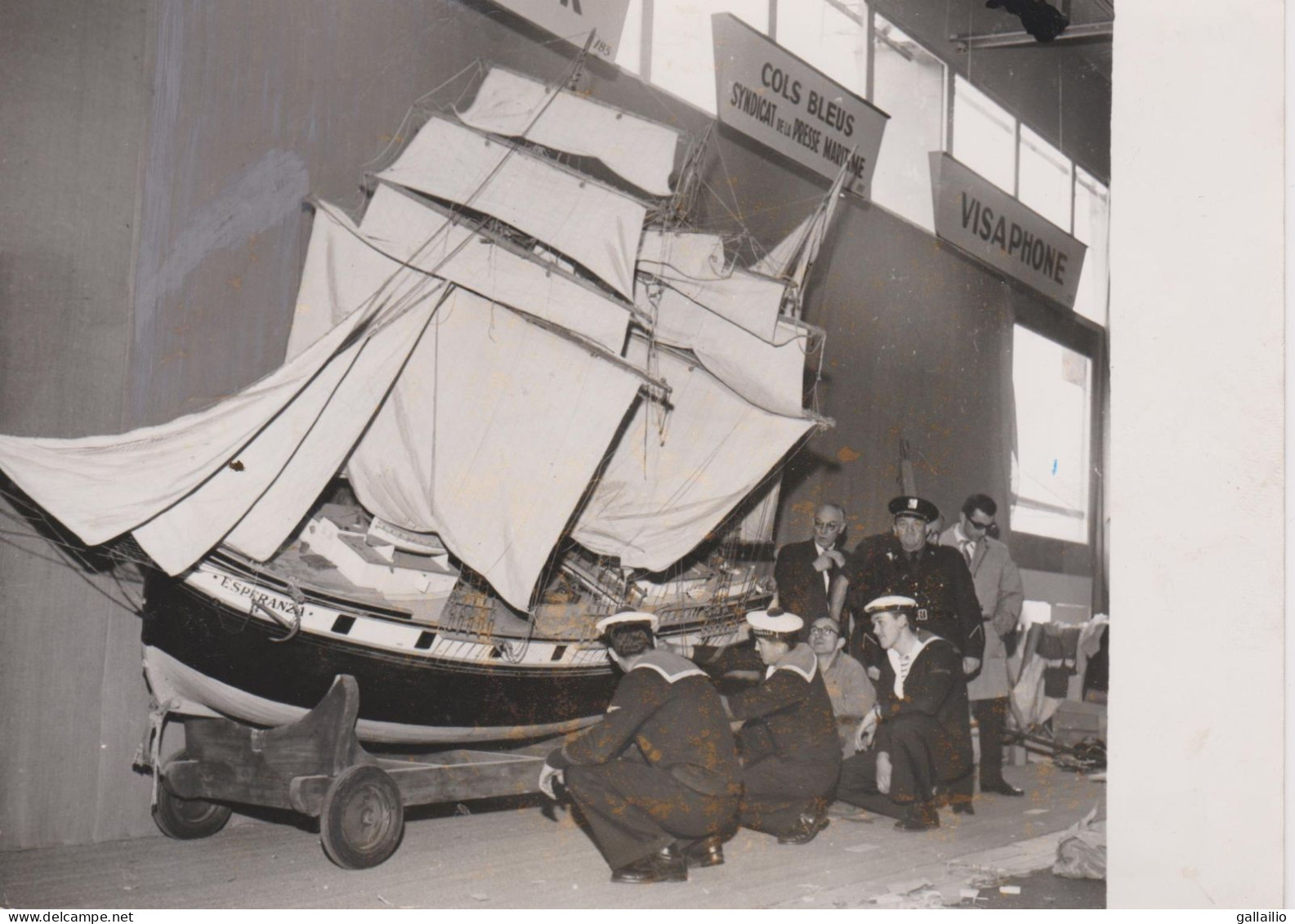 PHOTO PRESSE REPRODUCTION DU VOILIER L'ESPERANZA SEPTEMBRE 1958 FORMAT 18 X 13   CMS - Boats