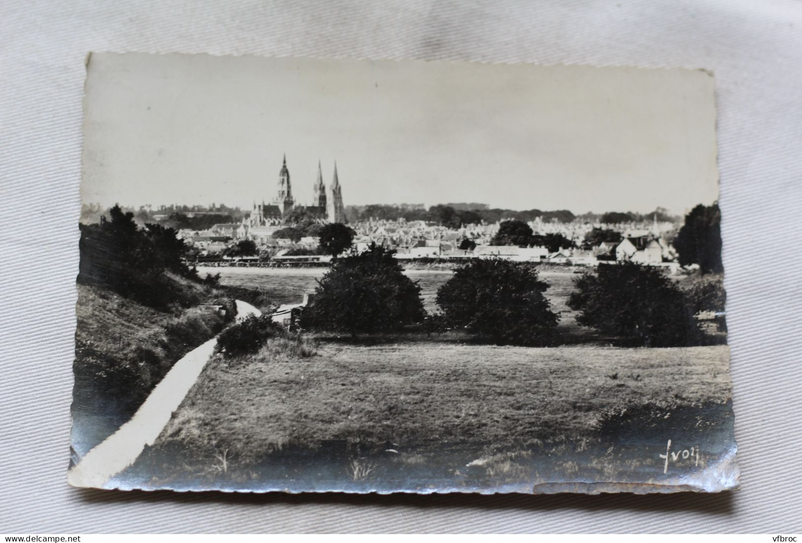 N743, Cpm, Bayeux, Vue Générale, Calvados 14 - Bayeux