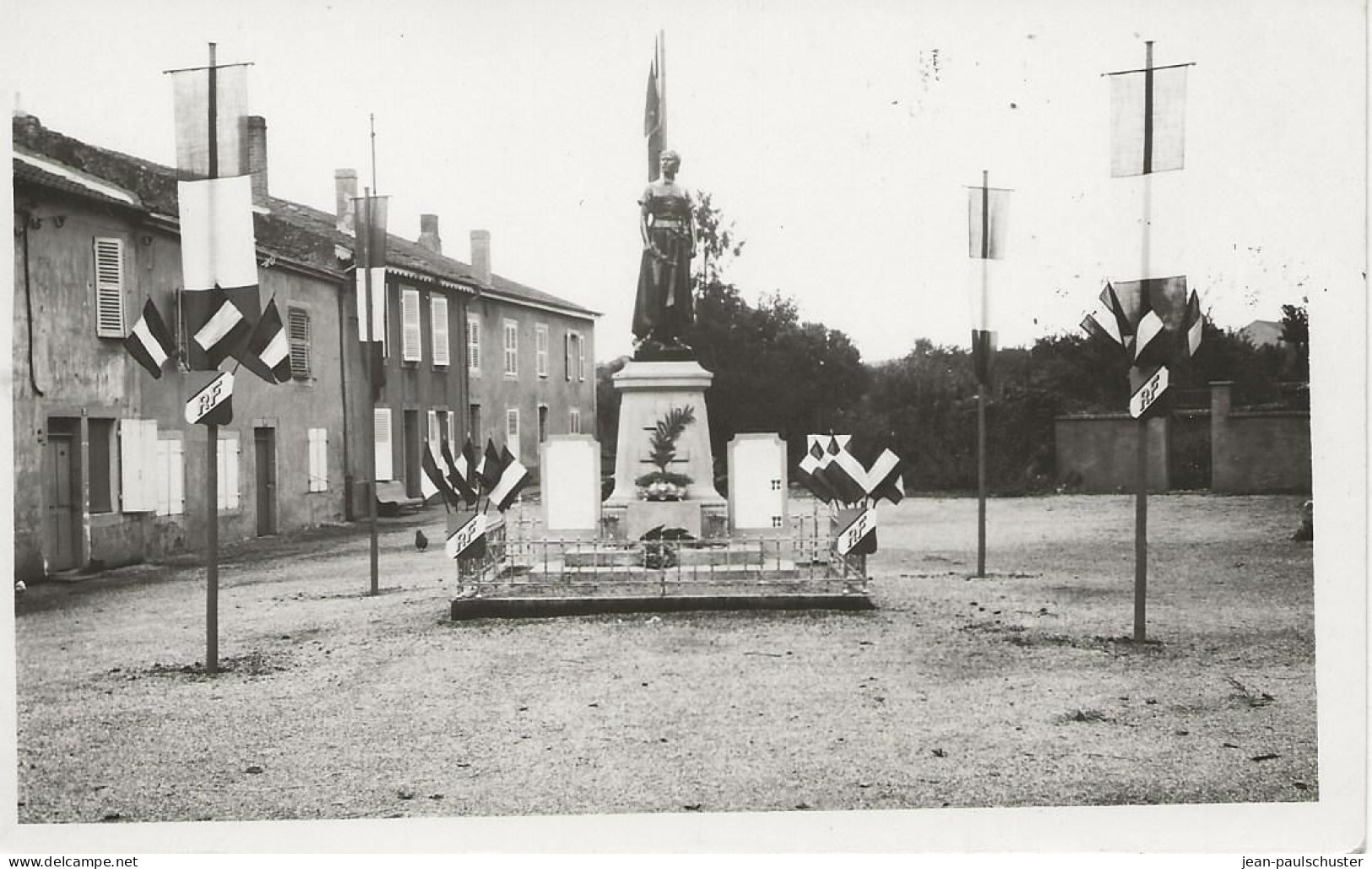 57 - Courcelles-Chaussy - Monument Aux Morts  Inauguration 11 Septembre 1955 **CPSM  Vierge ** - Other & Unclassified