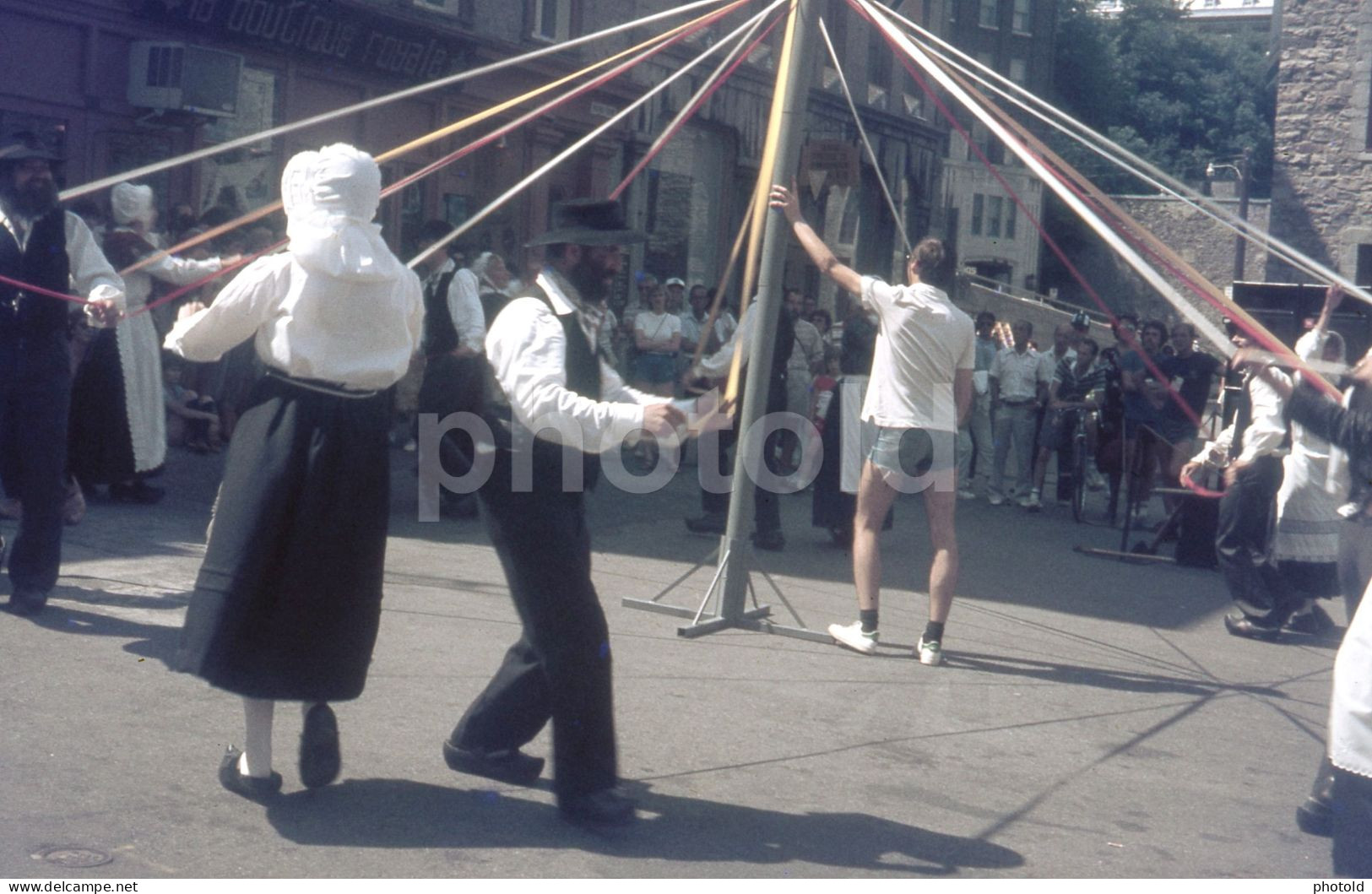 6 SLIDES SET 1984 THEATRE PARMINOU FOLK DANCE MUSIC PLACE ROYAL QUEBEC CANADA 35mm SLIDE NOT PHOTO No FOTO NB4117 - Diapositives (slides)