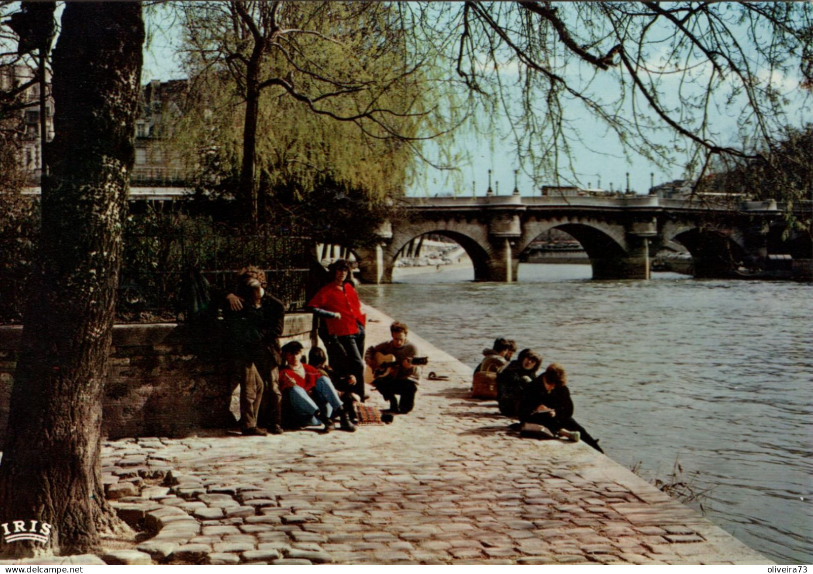 PARIS - Groupe De Beatniks Près Du Pont Neuf - Ponts