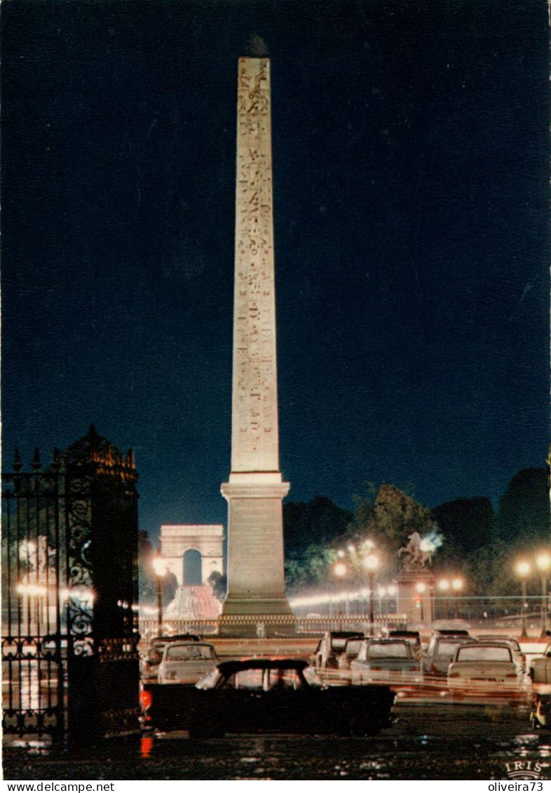 PARIS - Derrière L'Obélisque De La Place De La Concorde - Other & Unclassified