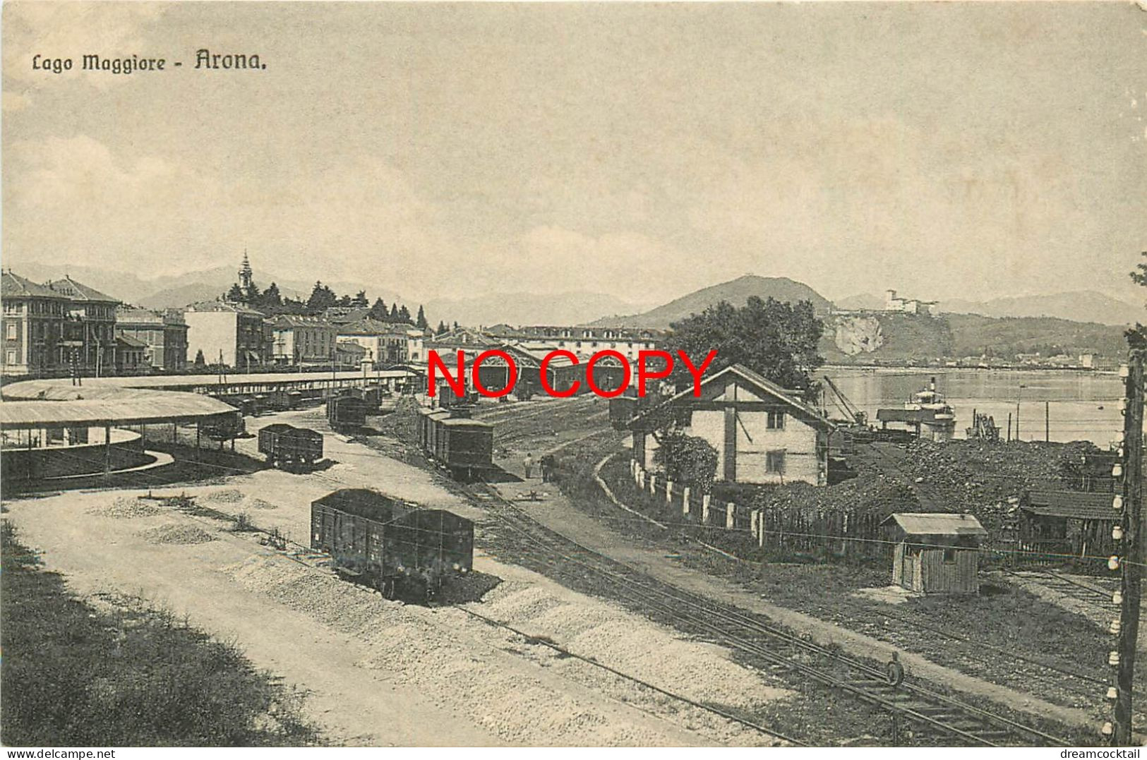 Italia Lago Maggiore ARONA. Stazione La Gare Avec Trains - Sonstige & Ohne Zuordnung