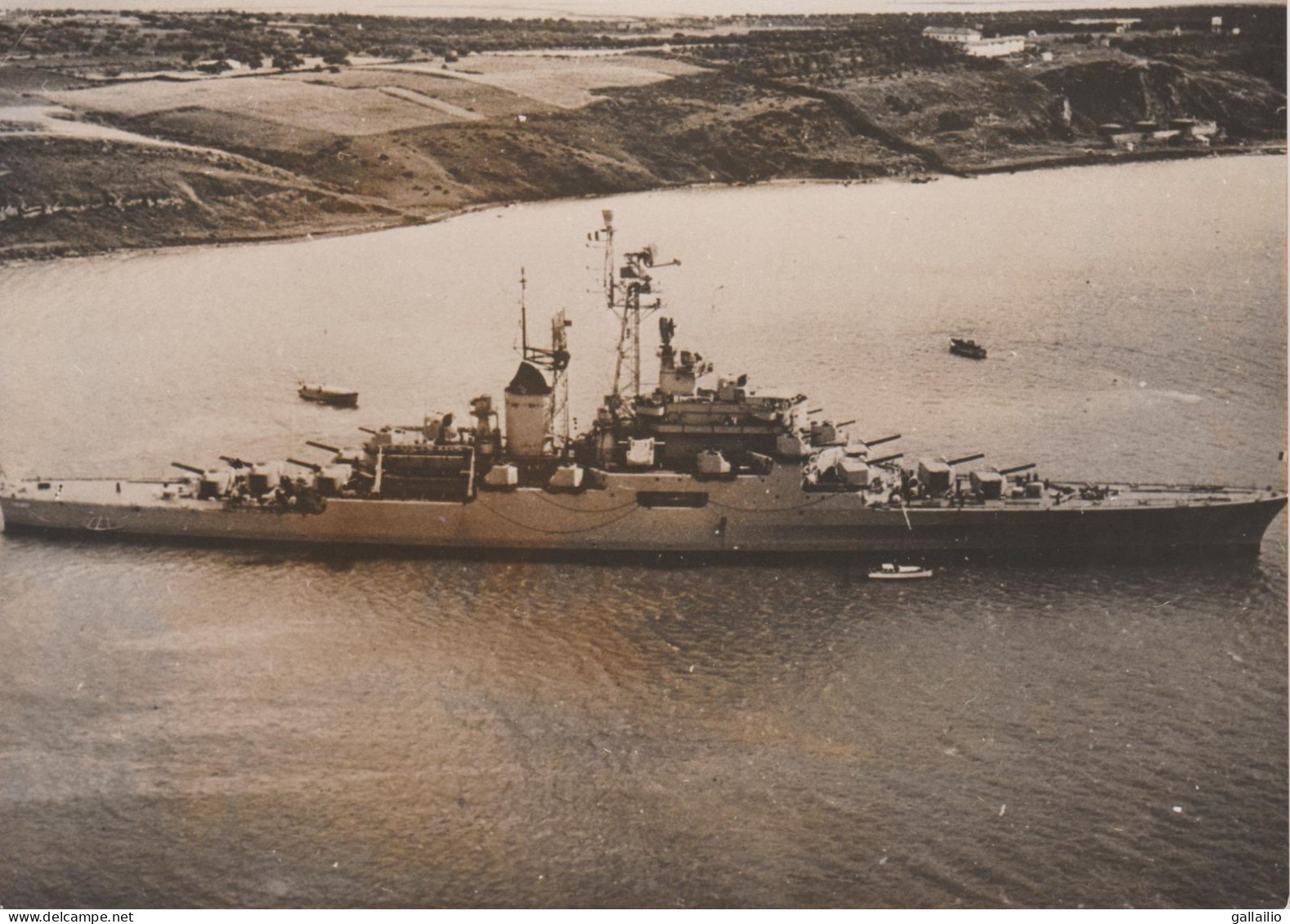 PHOTO PRESSE LE CROISEUR COLBERT EN DIRECTION DE L'ALGERIE AVRIL 1961 FORMAT 18 X 13   CMS - Bateaux