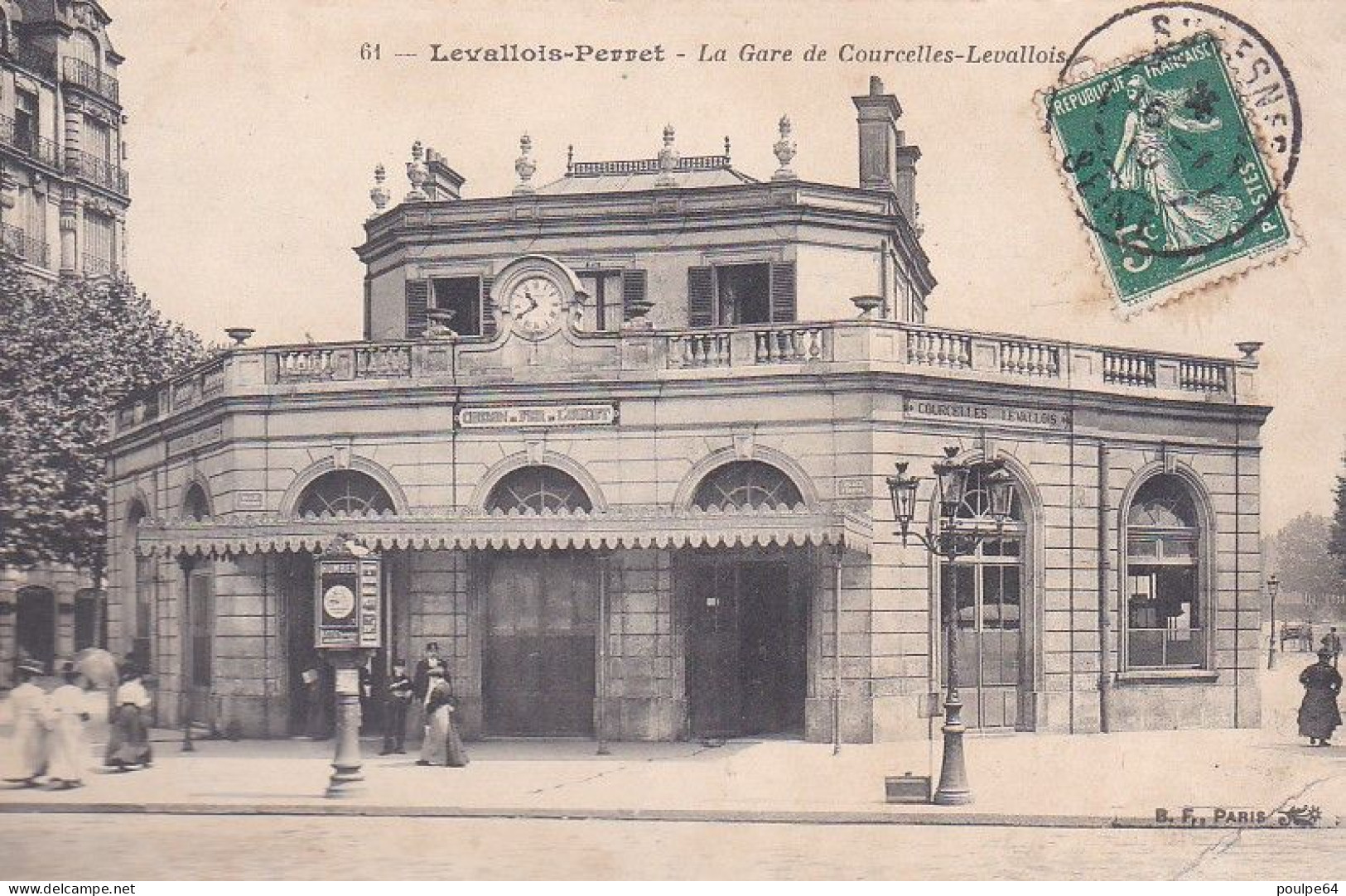 La Gare Levallois-Perret : Vue Extérieure - (17-ème Arrondissement) - Metropolitana, Stazioni