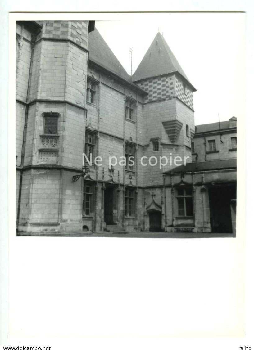 SAUMUR Vers 1960 Le Château Photo 14 X 14 Cm  MAINE-ET-LOIRE - Lugares