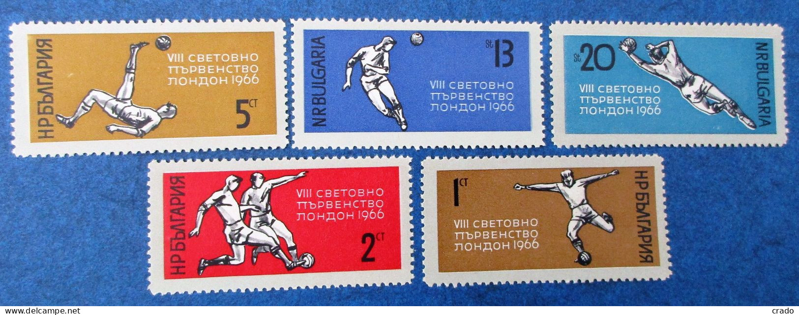 Timbres Neufs** De Bulgarie N°1426/30 De 1966 Thème Football - Unused Stamps