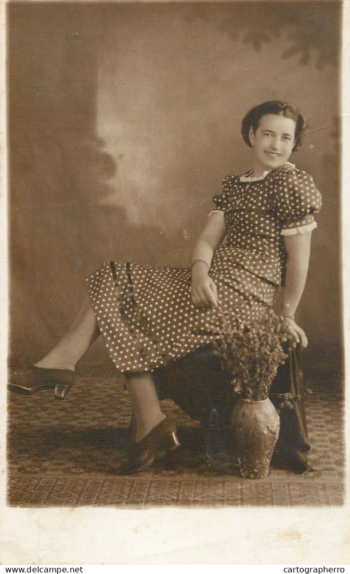 Souvenir Photo Postcard Lady Dress 1940 - Photographs