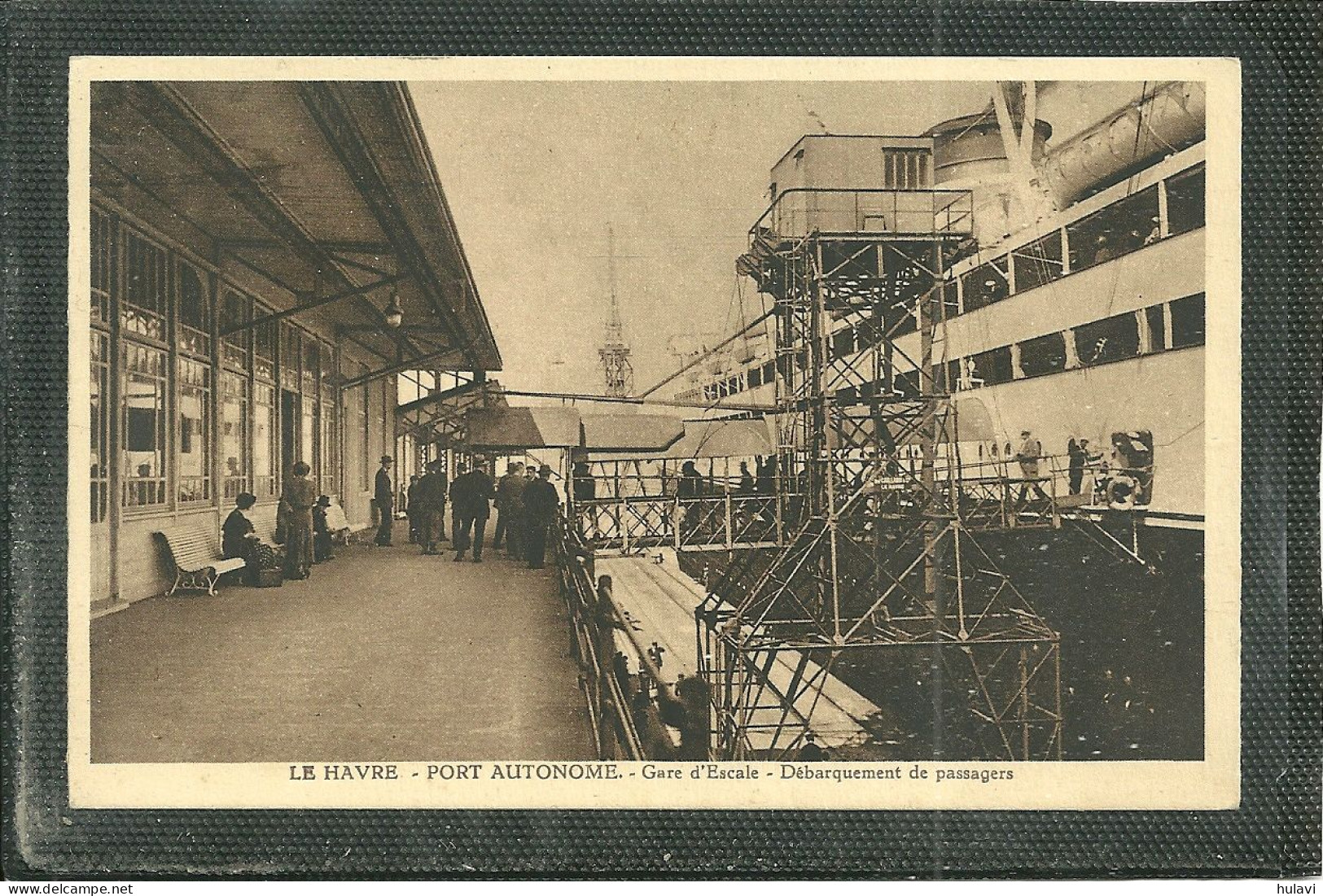 76  LE HAVRE - PORT AUTONOME - GARE D' ESCALE - DEBARQUEMENT DE PASSAGERS (ref 9105) - Porto