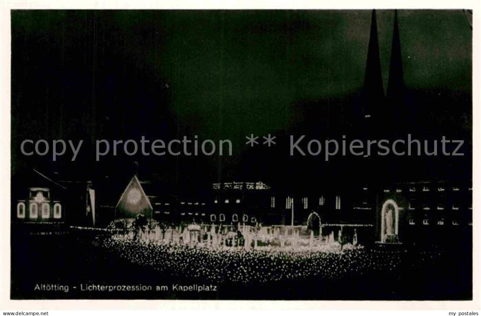 72844540 Altoetting Lichterprozession Kapellplatz Abendstimmung Altoetting - Altoetting