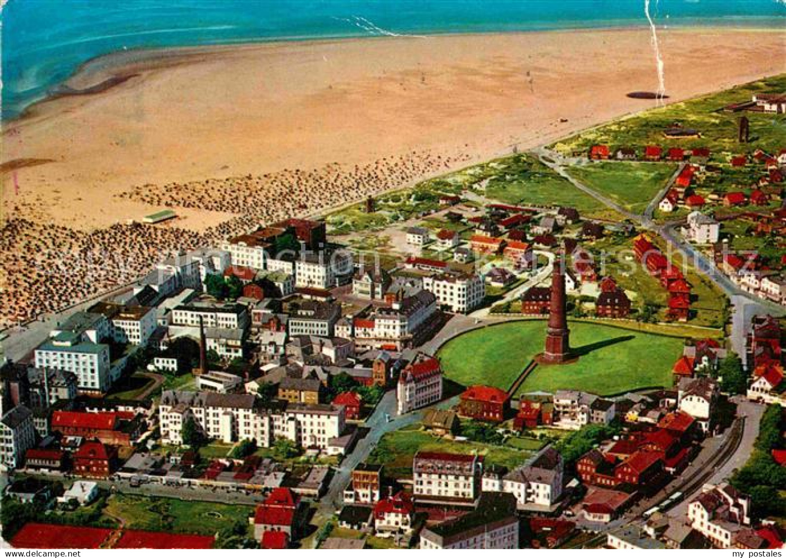 72843547 Borkum Nordseebad Fliegeraufnahme Mit Strand Und Leuchtturm Borkum - Borkum