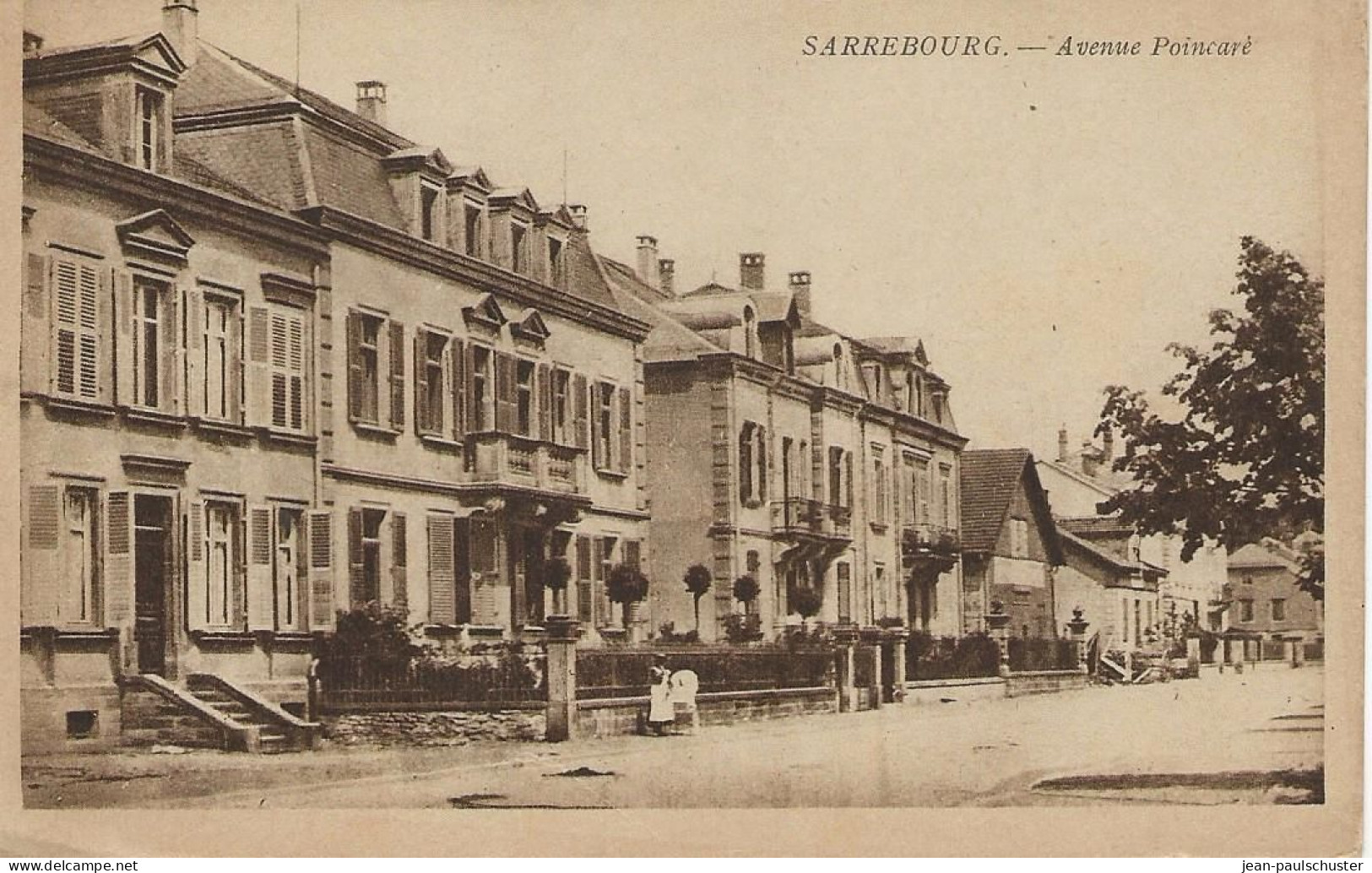 57 - Sarrebourg - Avenue Poincaré     **CPA  Vierge Et Animée  ** - Sarrebourg