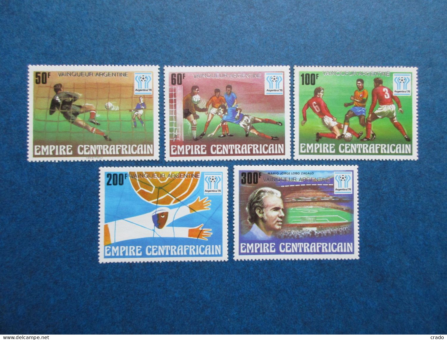 Timbres Neufs** De Centrafrique N°368/72 De 1978 Thème Football - Repubblica Centroafricana