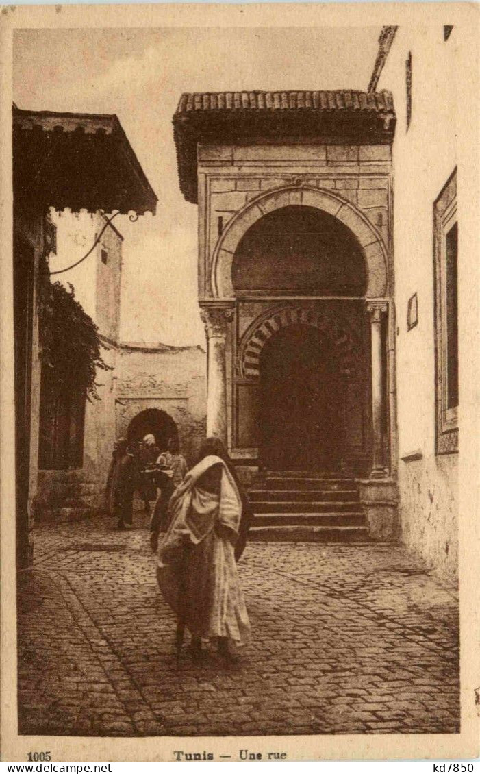 Rue A Tunis - Tunisia