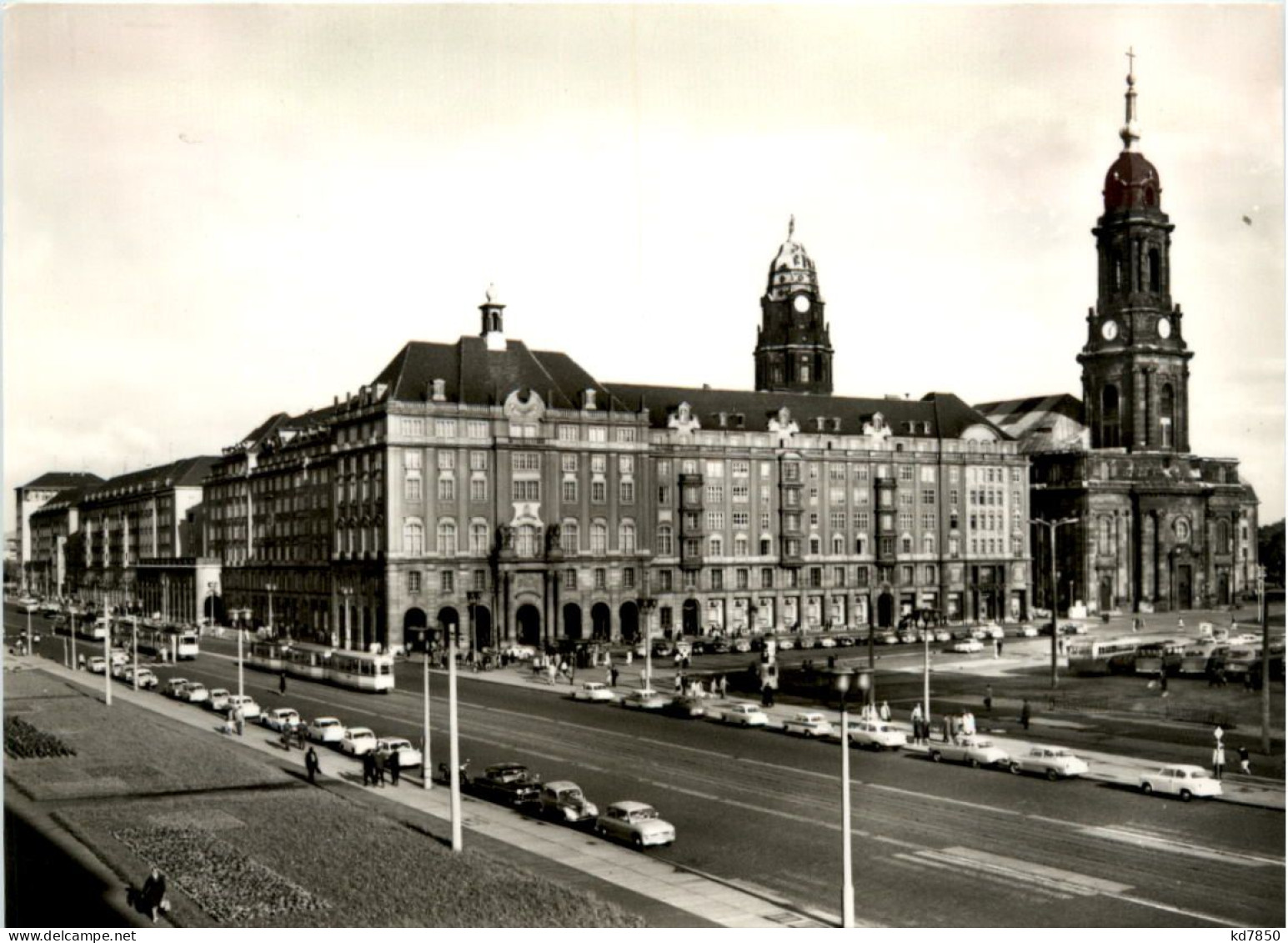 Dresden, Altmarkt Mit Kreuzkirche Und Thälmannstrasse - Dresden