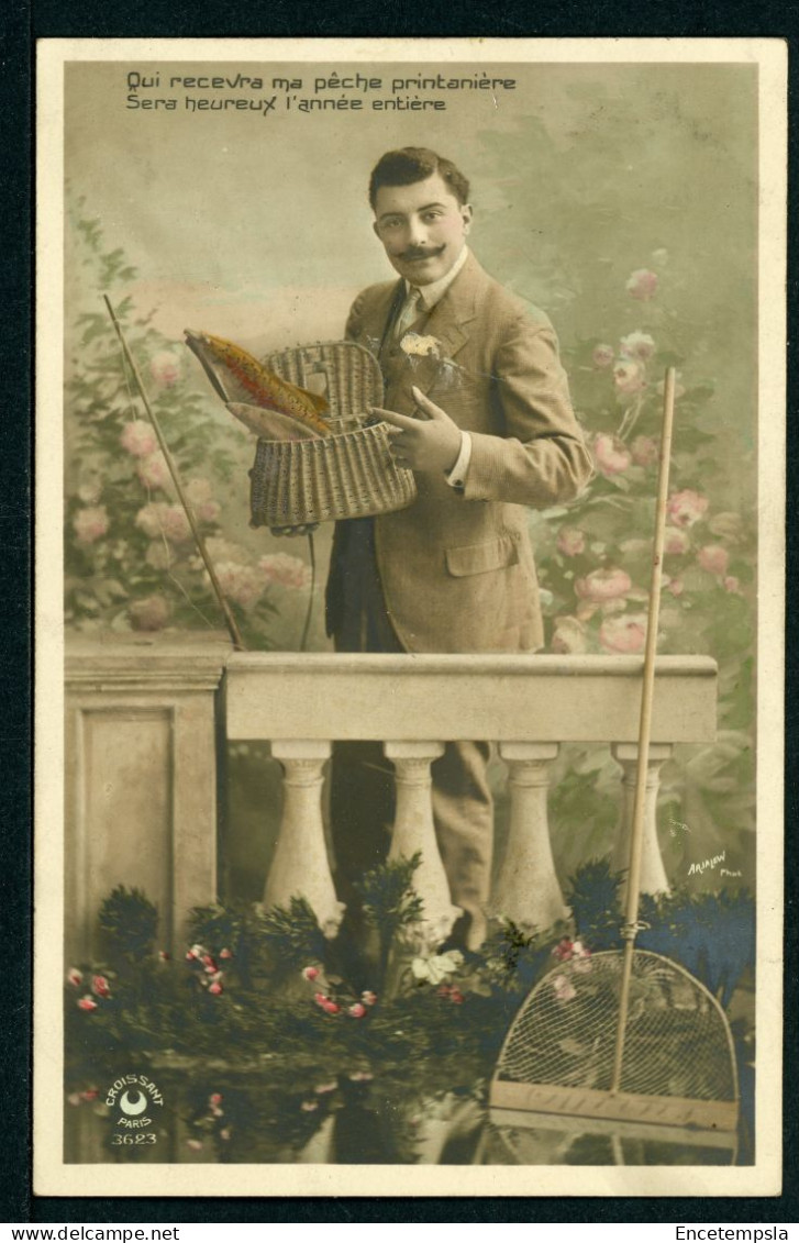 Carte Postale - Fantaisie - Homme Avec Un Poisson (CP24737) - 1er Avril - Poisson D'avril