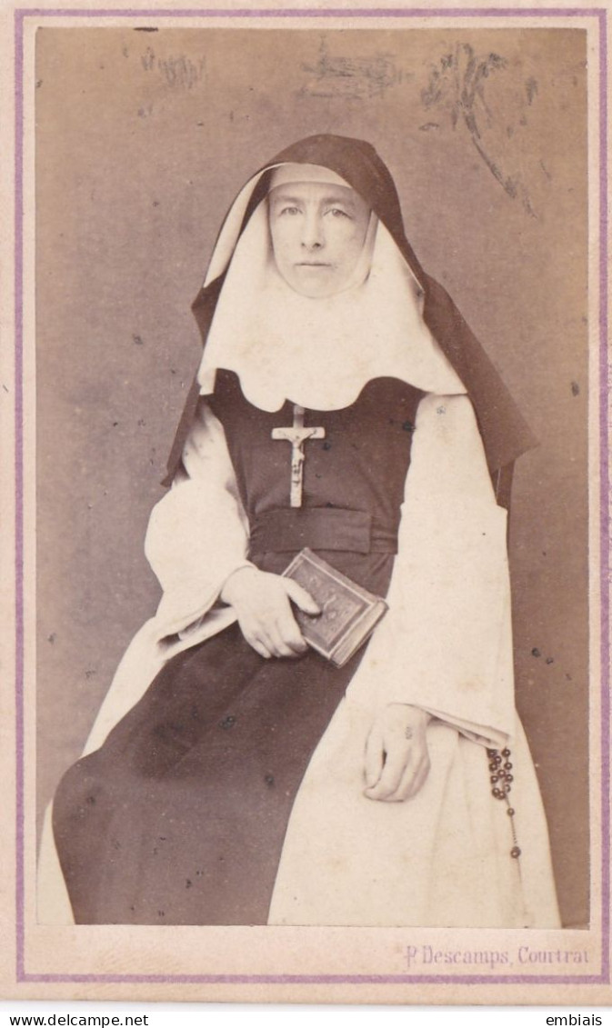 COURTRAI - Photo CDV Portrait D'une Religieuse, Sœur Par Le Photographe P.DESCHAMPS, Courtrai - Anciennes (Av. 1900)