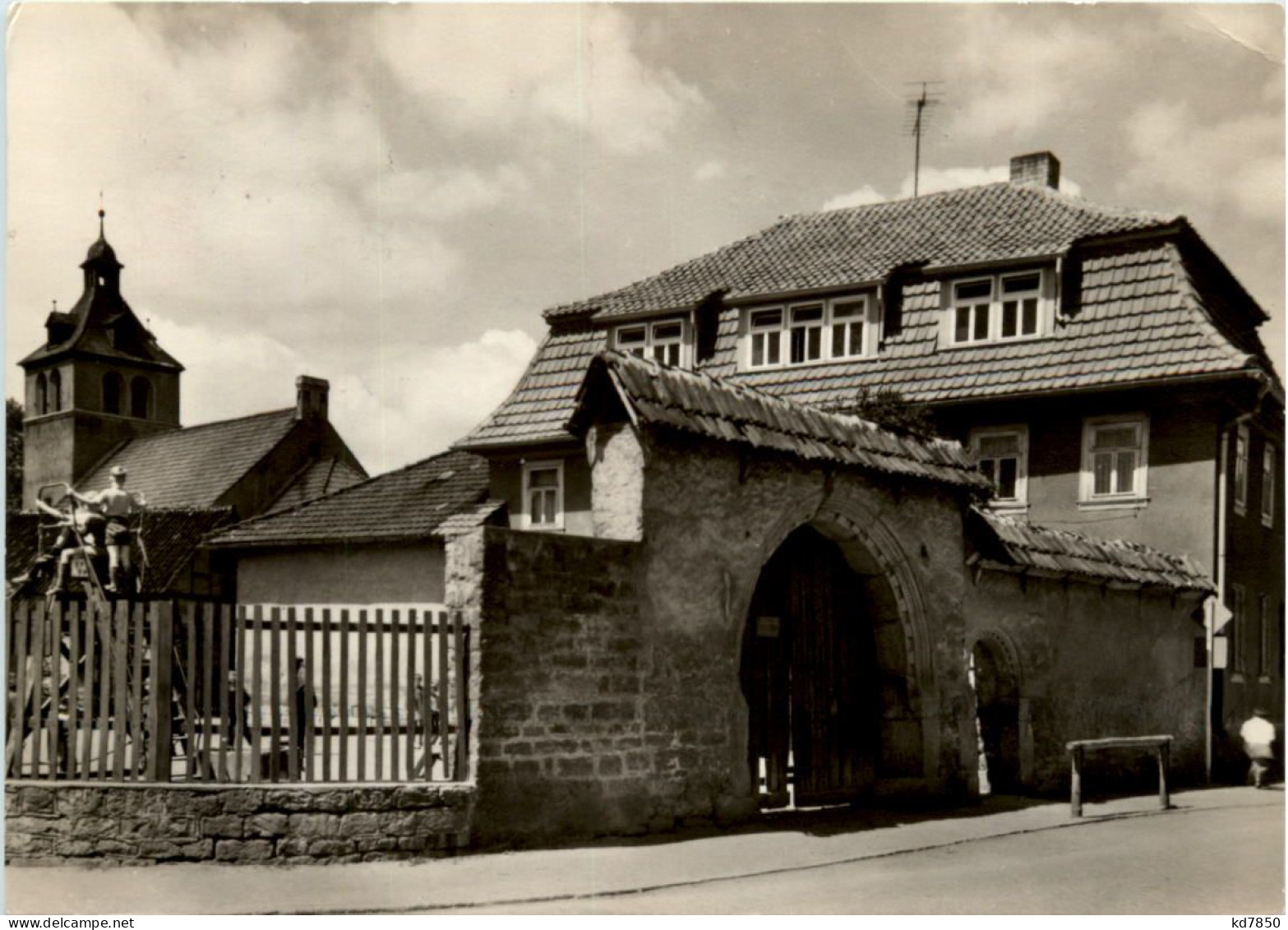 Neudietendorf Kr. Erfurt, Alte Schule Und Johanneskirche - Gotha