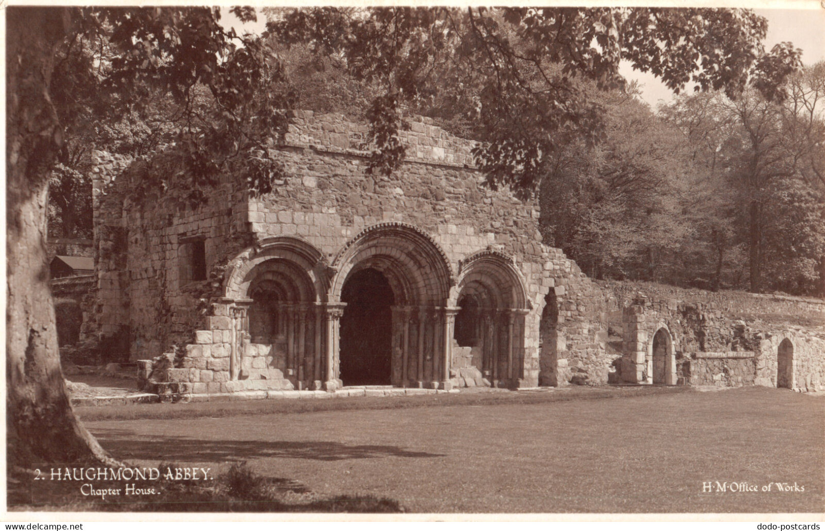R335993 2. Haughmond Abbey. Chapter House. H. M. Office Of Works. 1933 - Monde