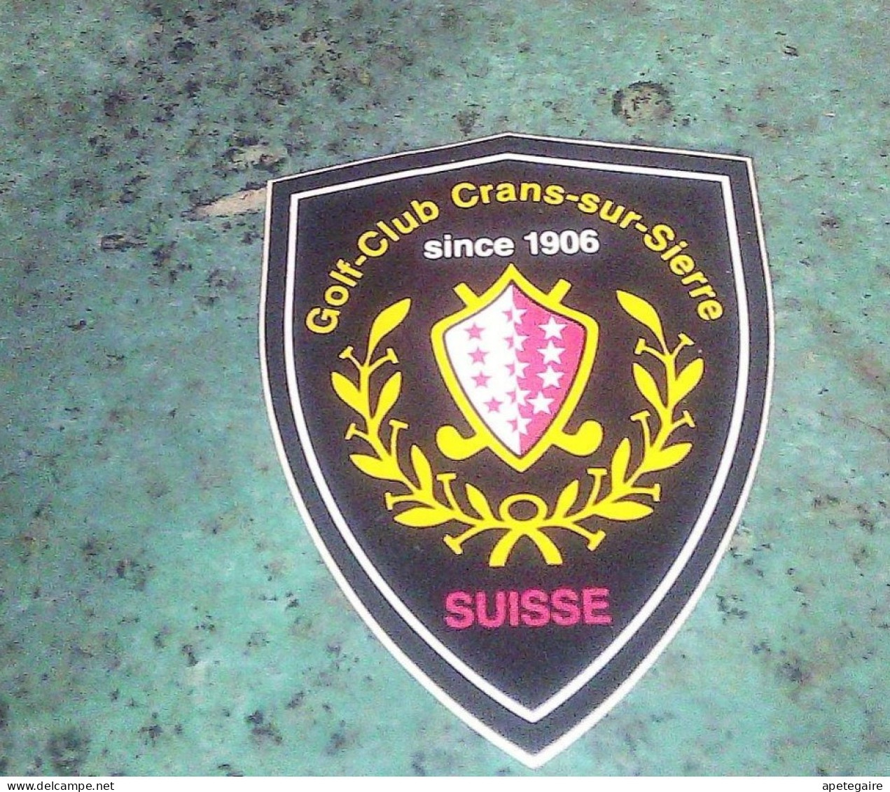 Suisse Autocollant Année 70  Vintage  écusson Golf Club De Crans Sur Sierre - Stickers