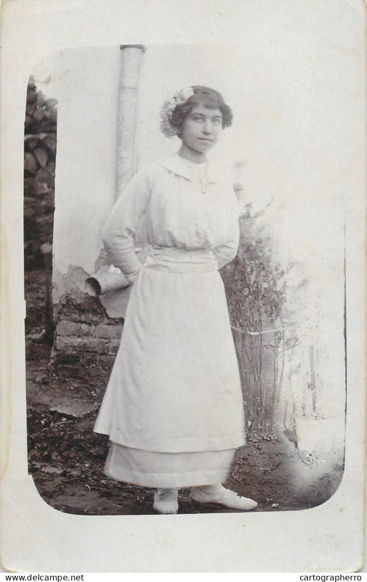 Souvenir Photo Postcard Elegant Woman White Dress Coiffure Flower - Photographie