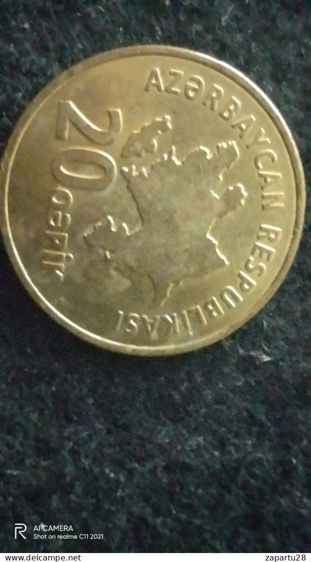 AZERBAYCAN--    20     KAPİK   VF - Azerbeidzjan