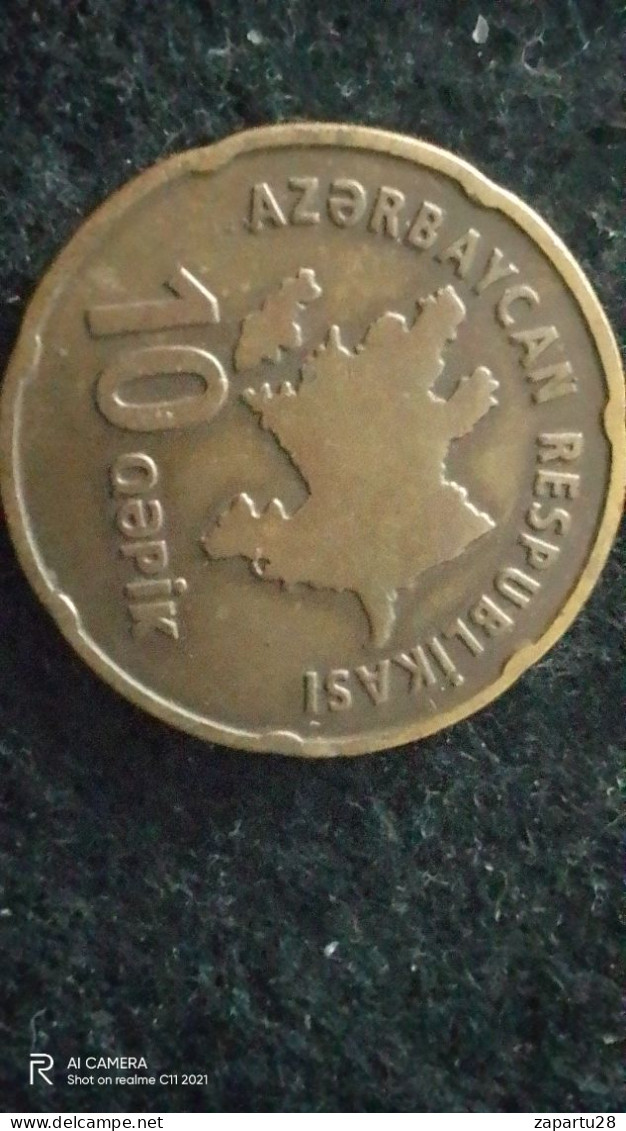 AZERBAYCAN--    10     KAPİK   VF - Azerbeidzjan