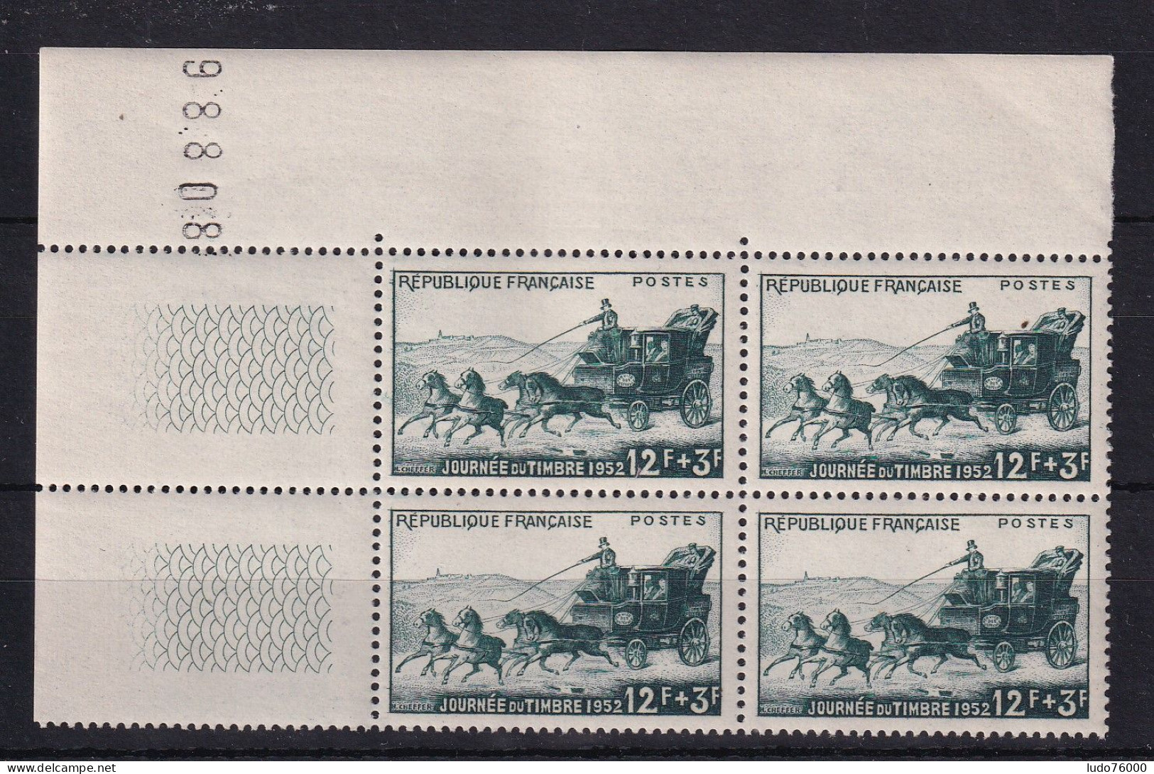 D 811 / LOT N° 919 BLOC DE 4 NEUF** COTE 18€ - Collections