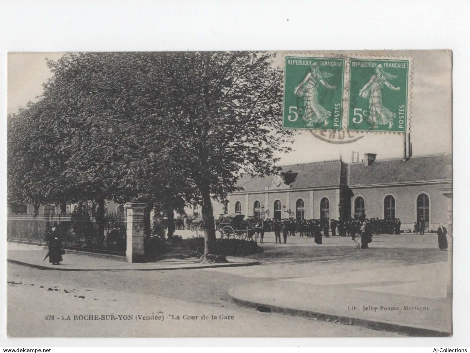 AJC - La Roche Sur Yon - La Cour De La Gare - La Roche Sur Yon