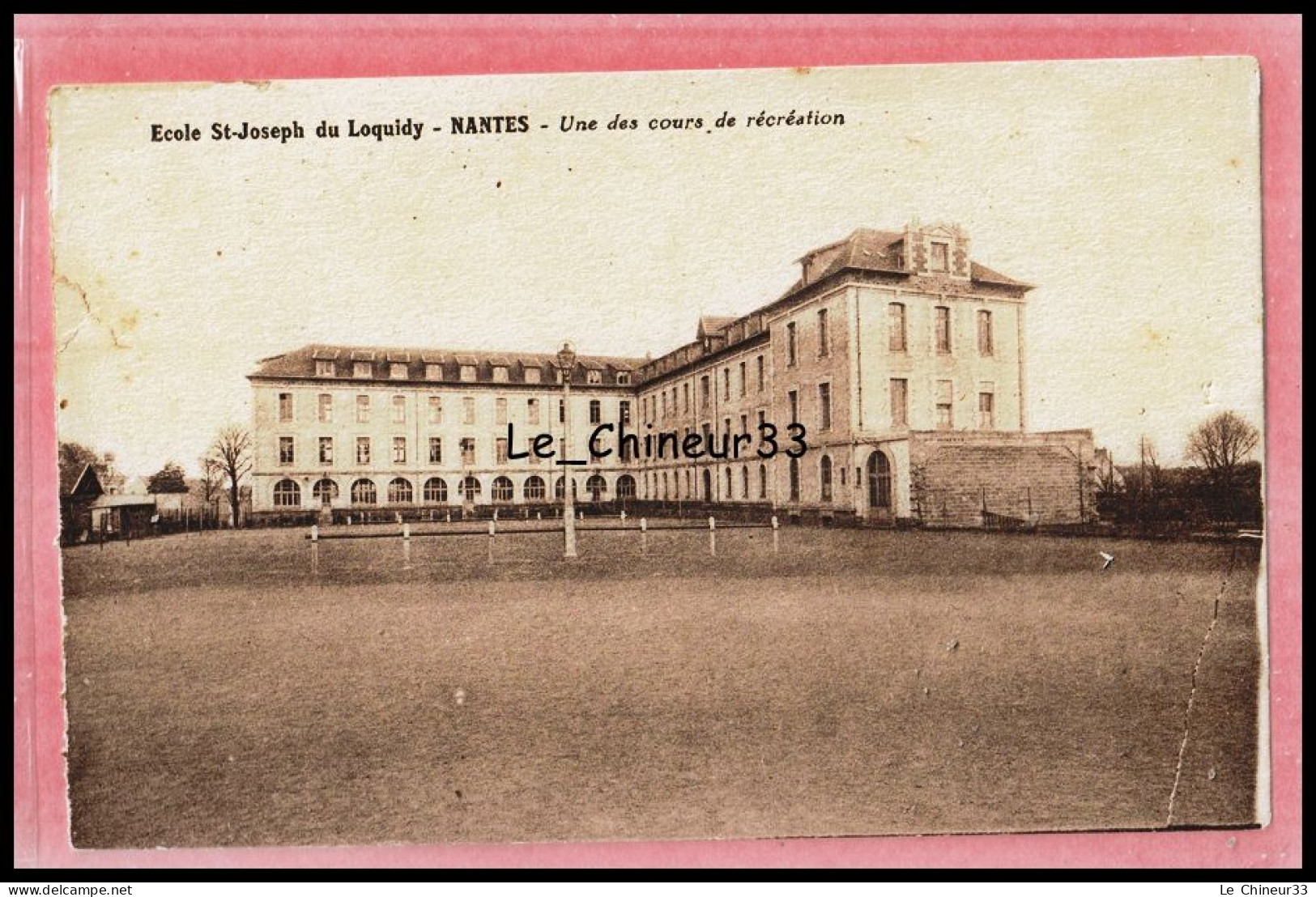 44 - NANTES -- Ecole Saint Joseph Du Loquidy -- Une Des Cours De Récreation - Nantes