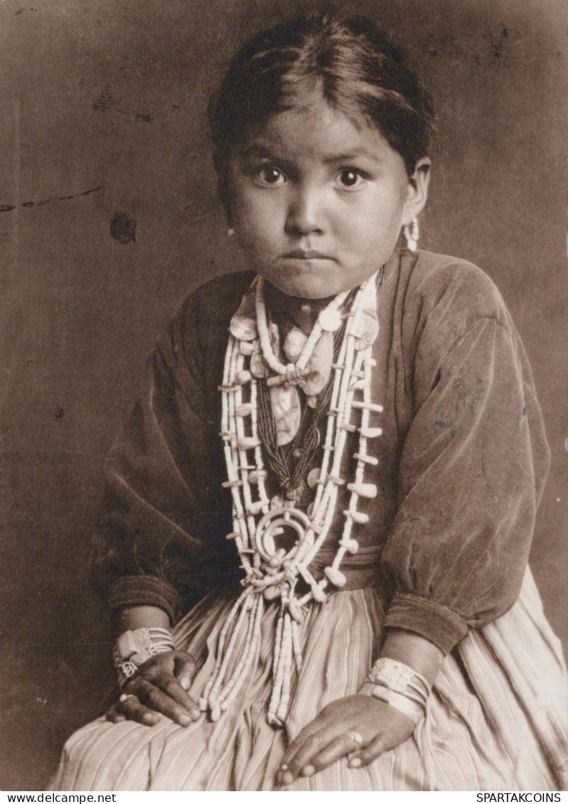 ENFANTS Portrait Vintage Carte Postale CPSM #PBU790.FR - Portraits